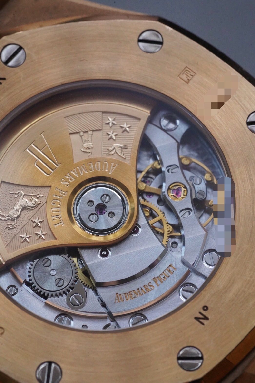 Audemars Piguet 15400OR detail 5