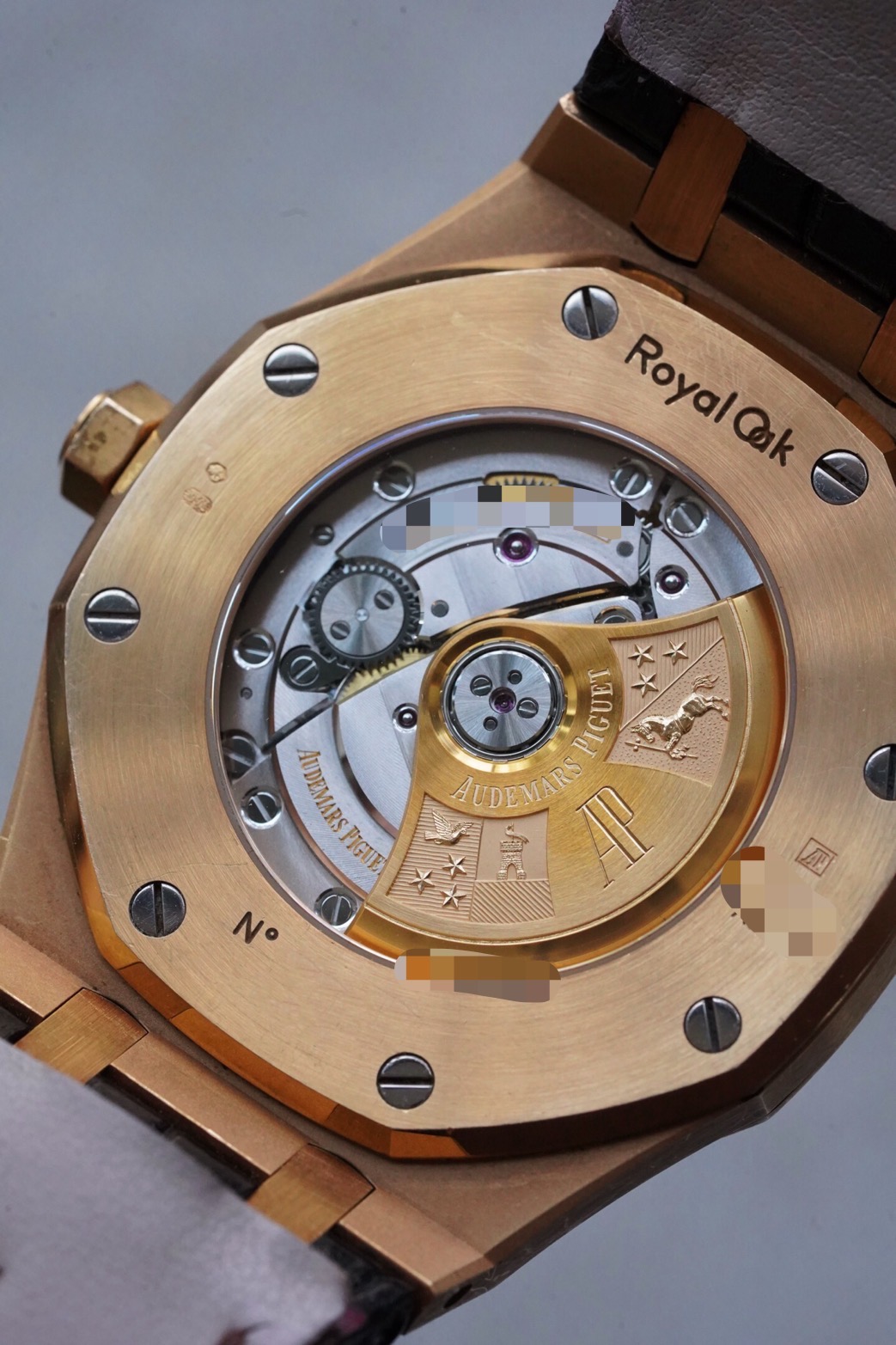 Audemars Piguet 15400OR detail 7