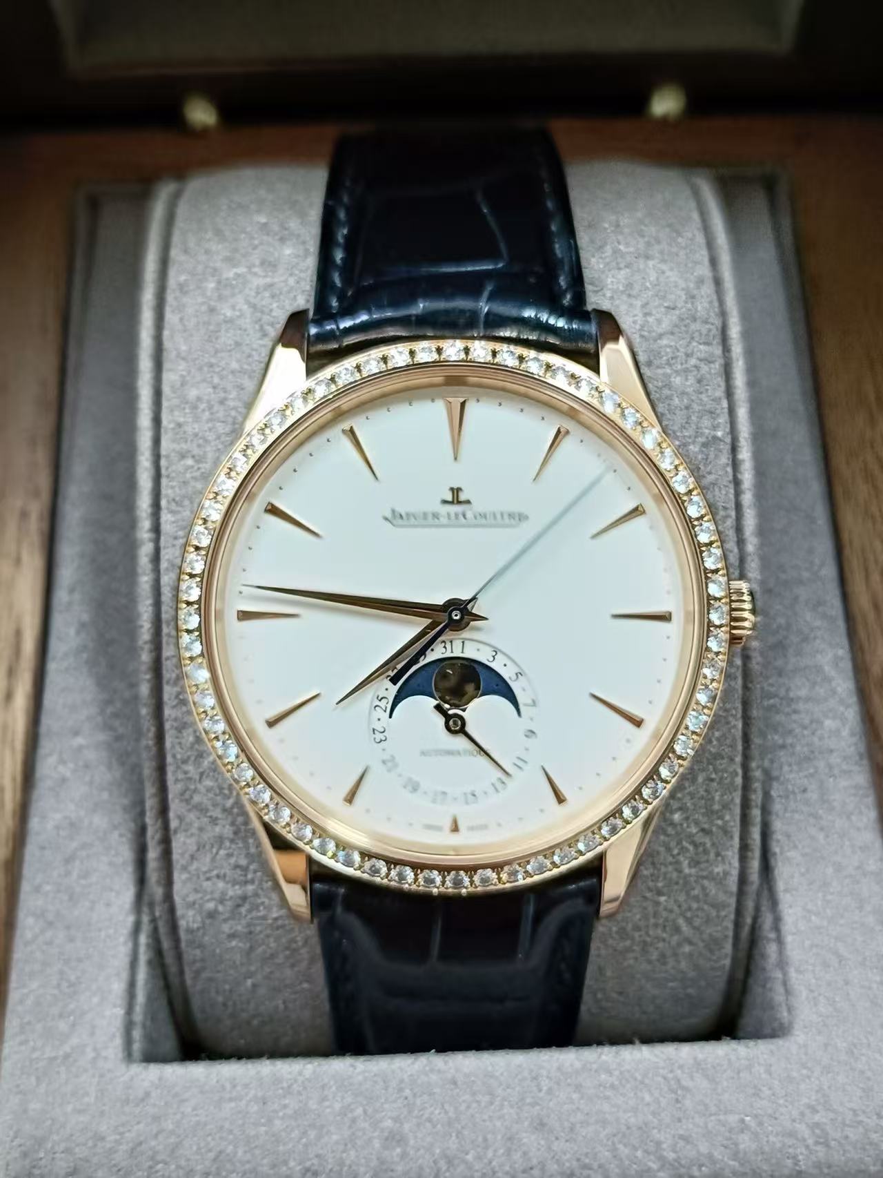 Jaeger-LeCoultre 1362503 detail 1