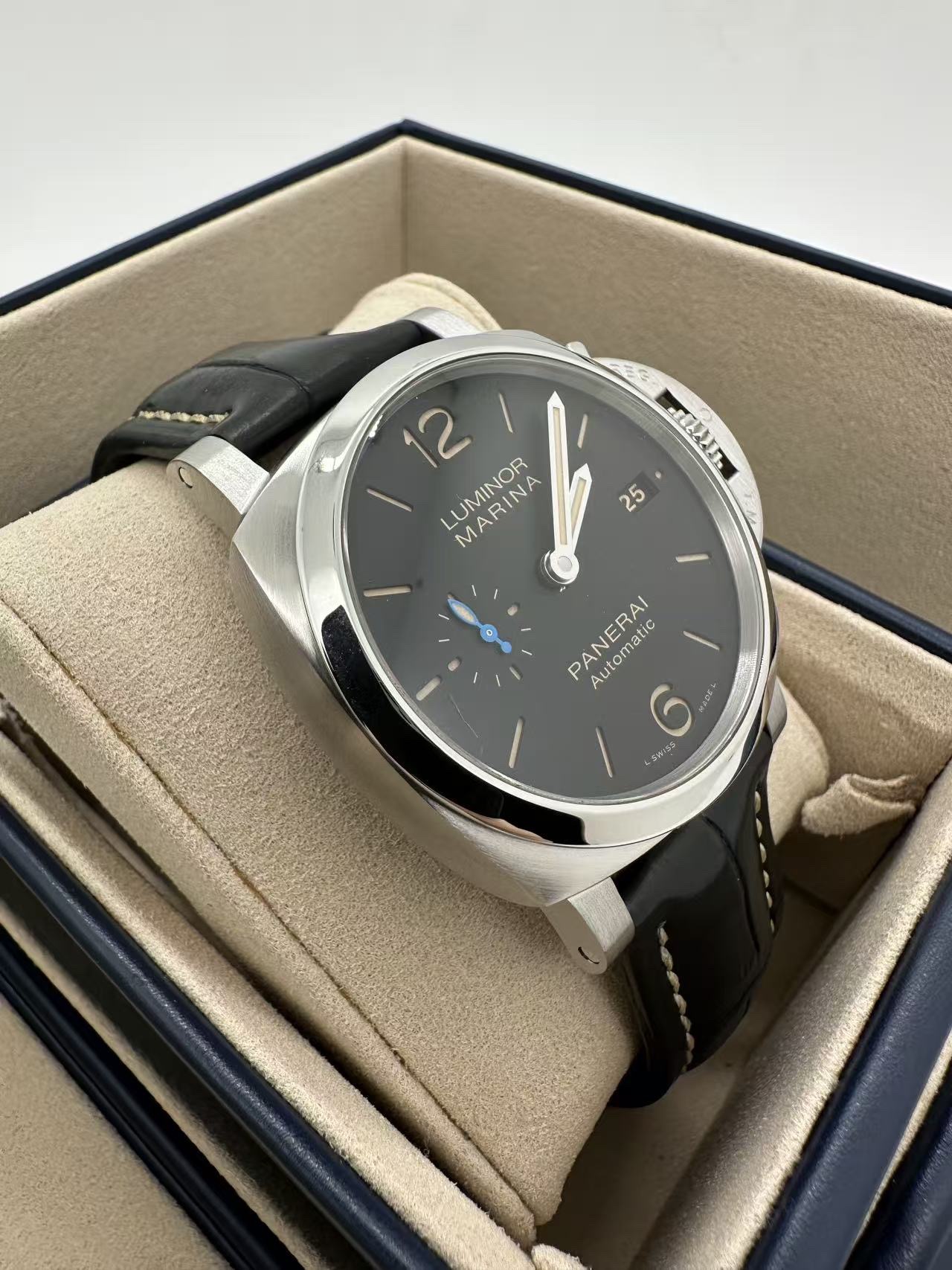 Panerai PAM01312 detail 2