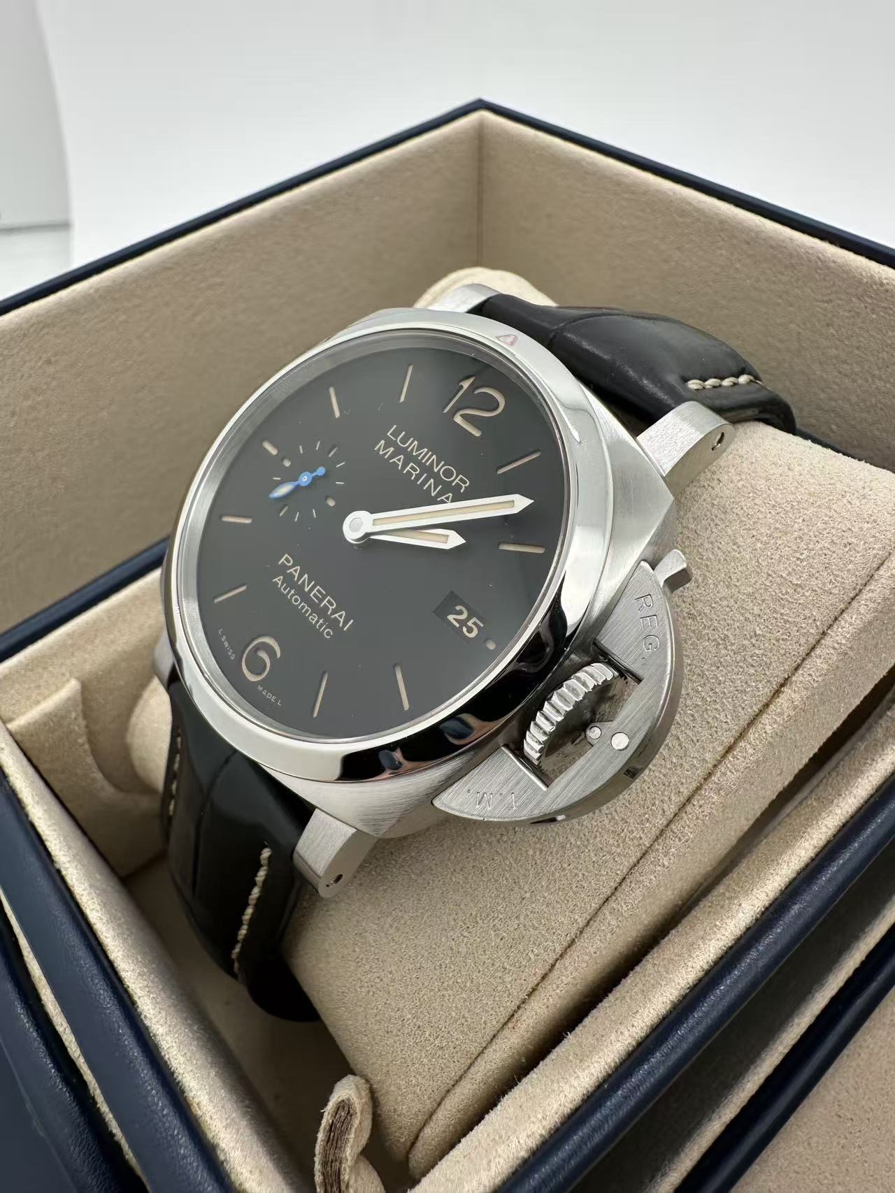 Panerai PAM01312 detail 3