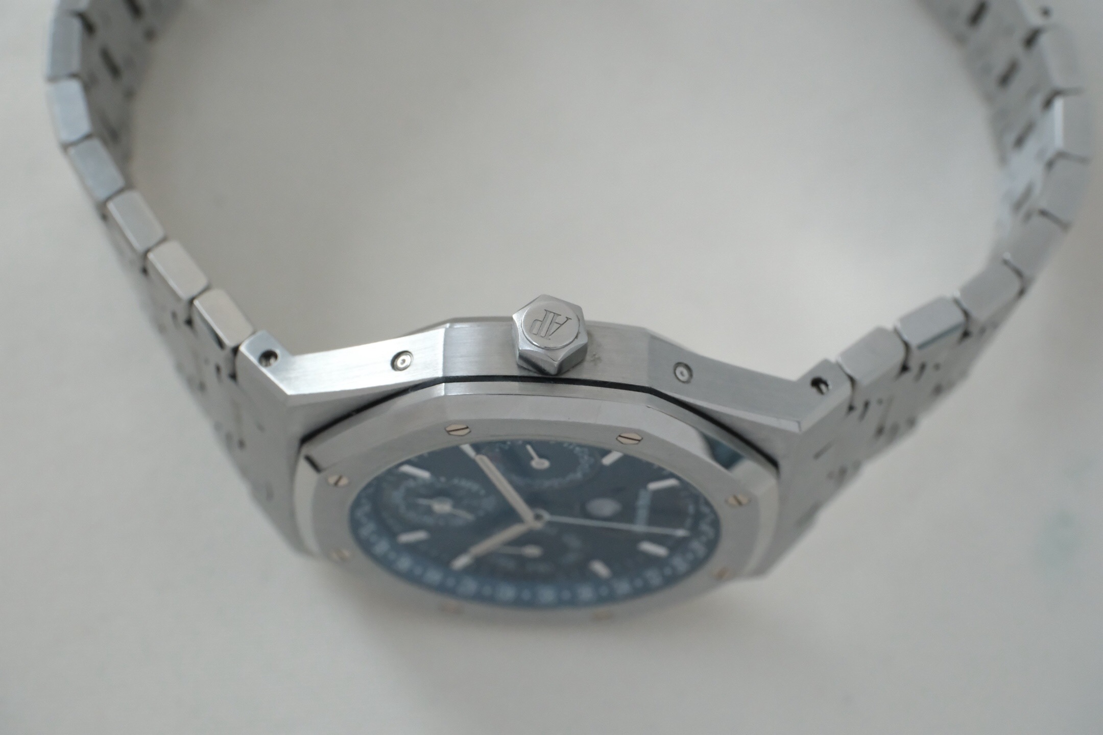 Audemars Piguet 26574ST.OO.1220ST.02 detail 3