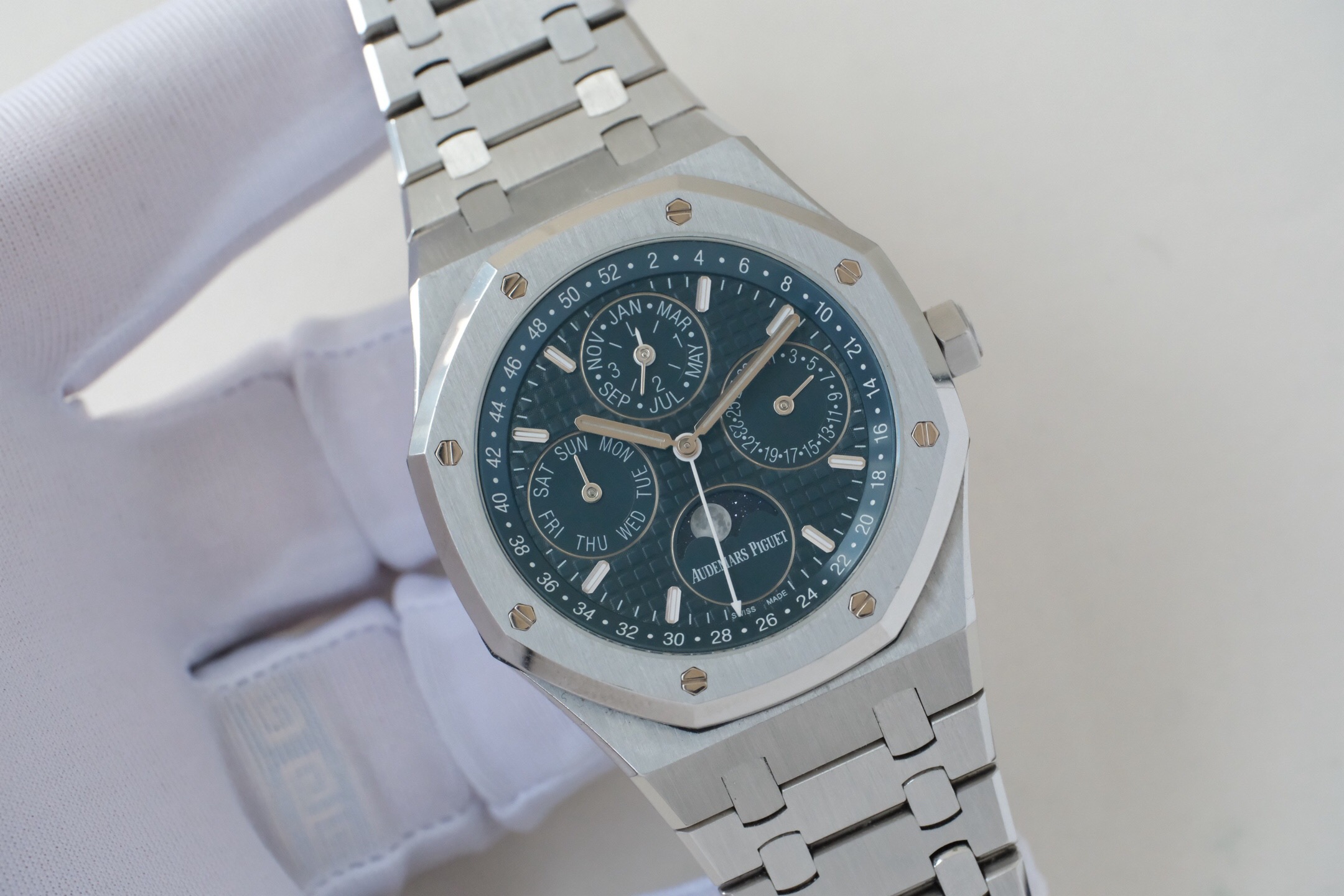 Audemars Piguet 26574ST.OO.1220ST.02