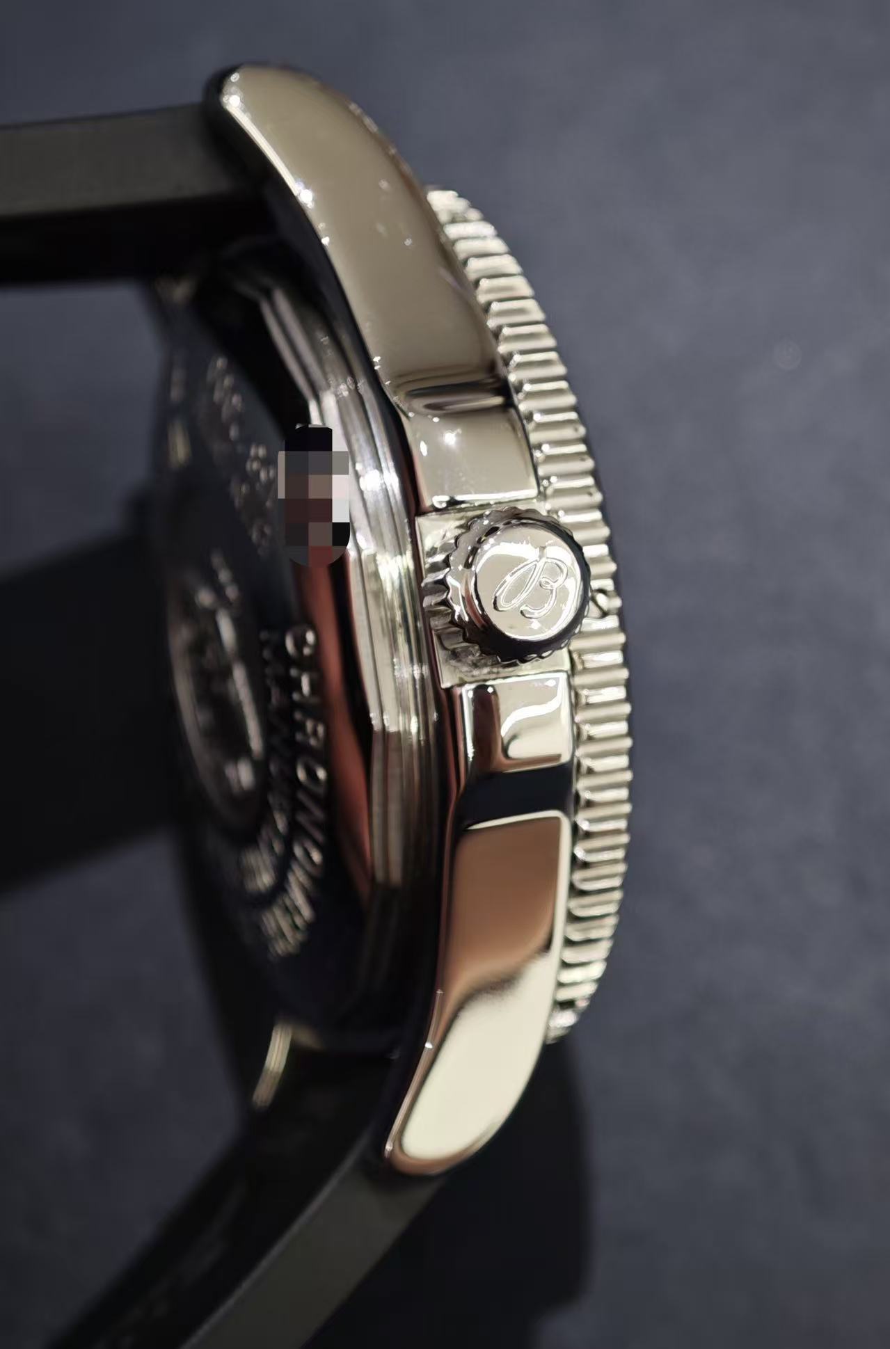 Breitling A17364Y4.BA89.244X.A18S.1 detail 1