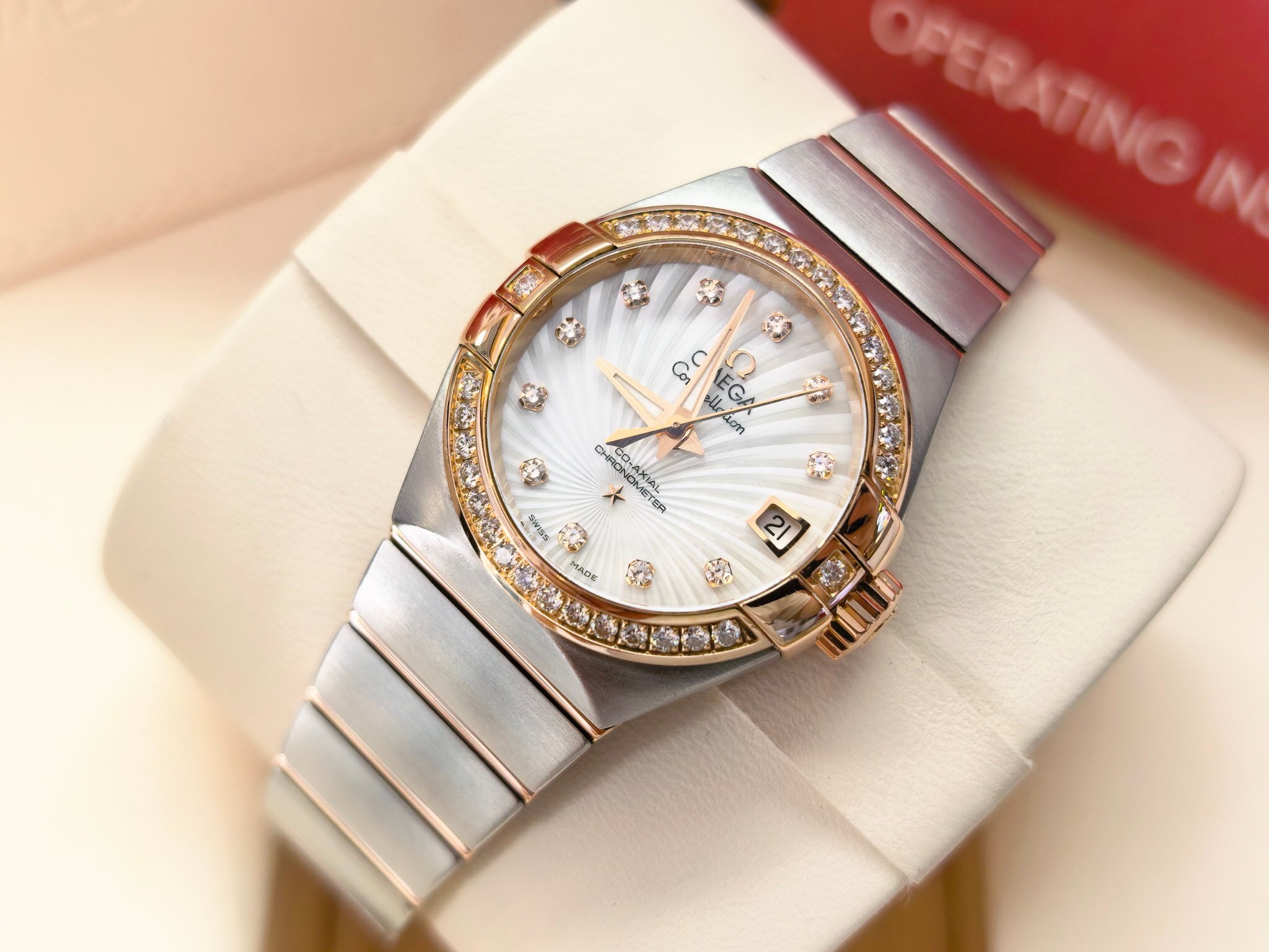 Omega 123.25.27.20.55.001 detail 3