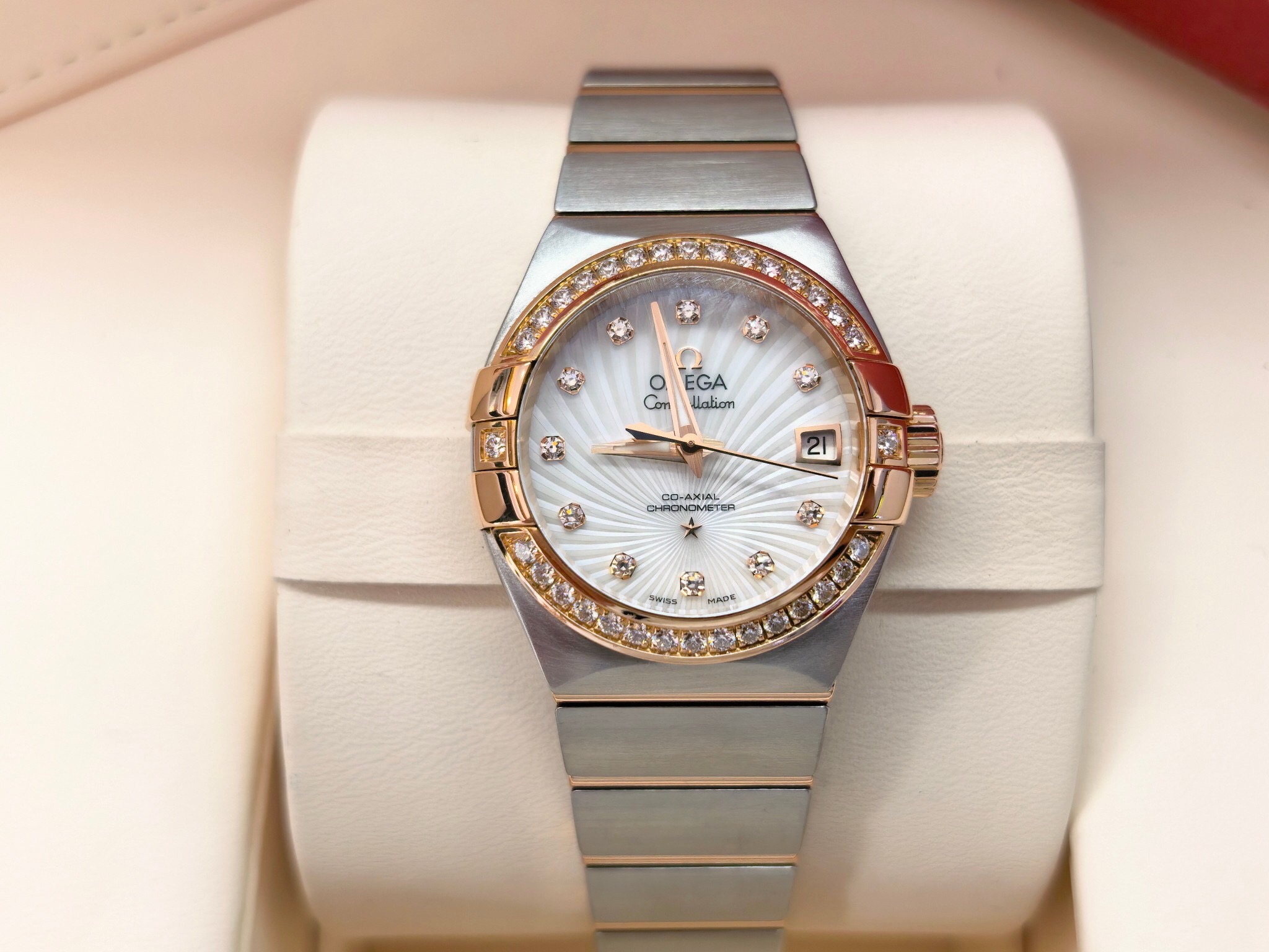 Omega 123.25.27.20.55.001 detail 2