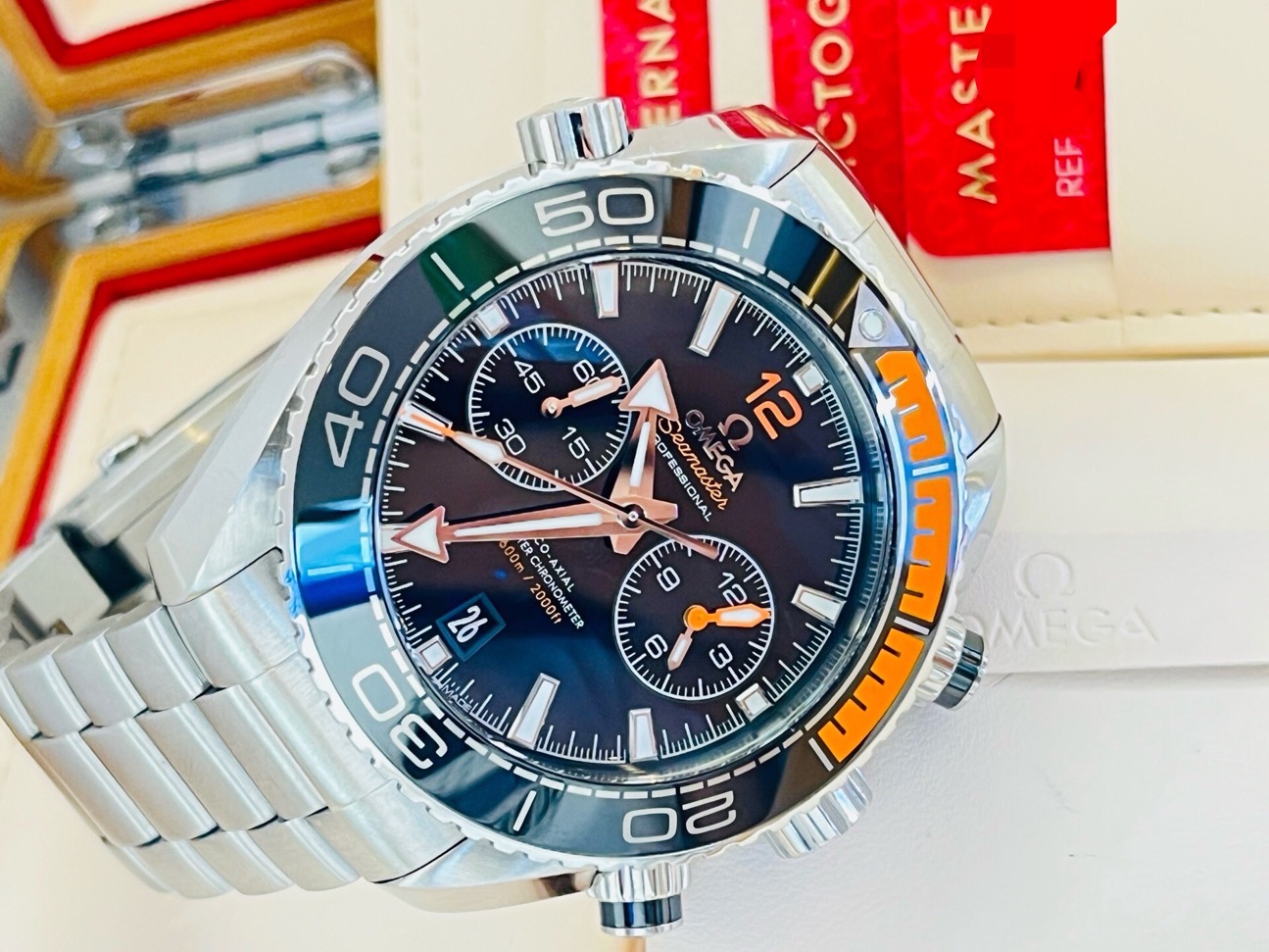 Omega 215.30.46.51.01.002 detail 3