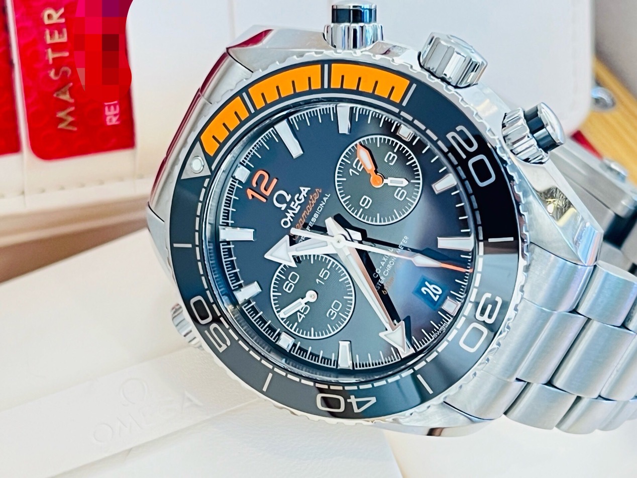 Omega 215.30.46.51.01.002 detail 4