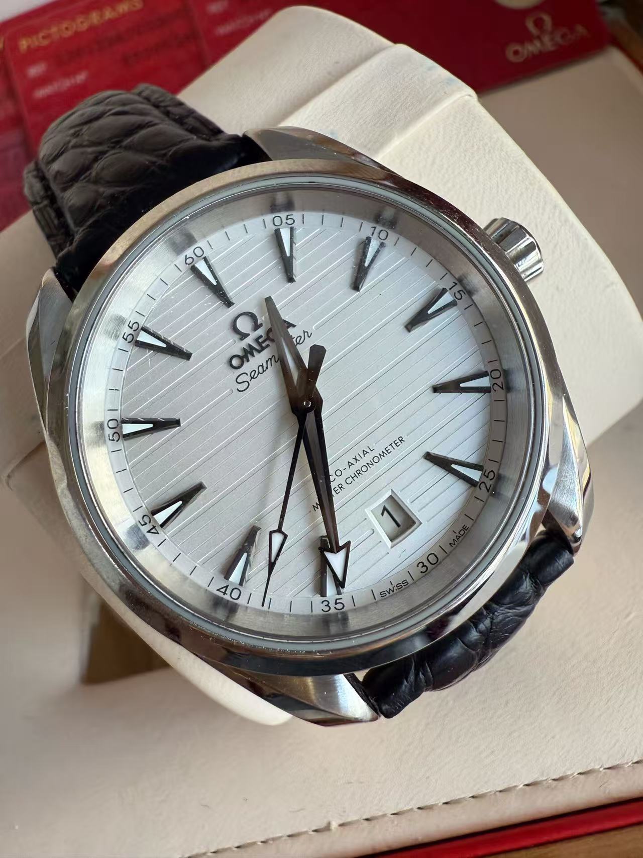 Omega 220.13.38.20.02.001 detail 1