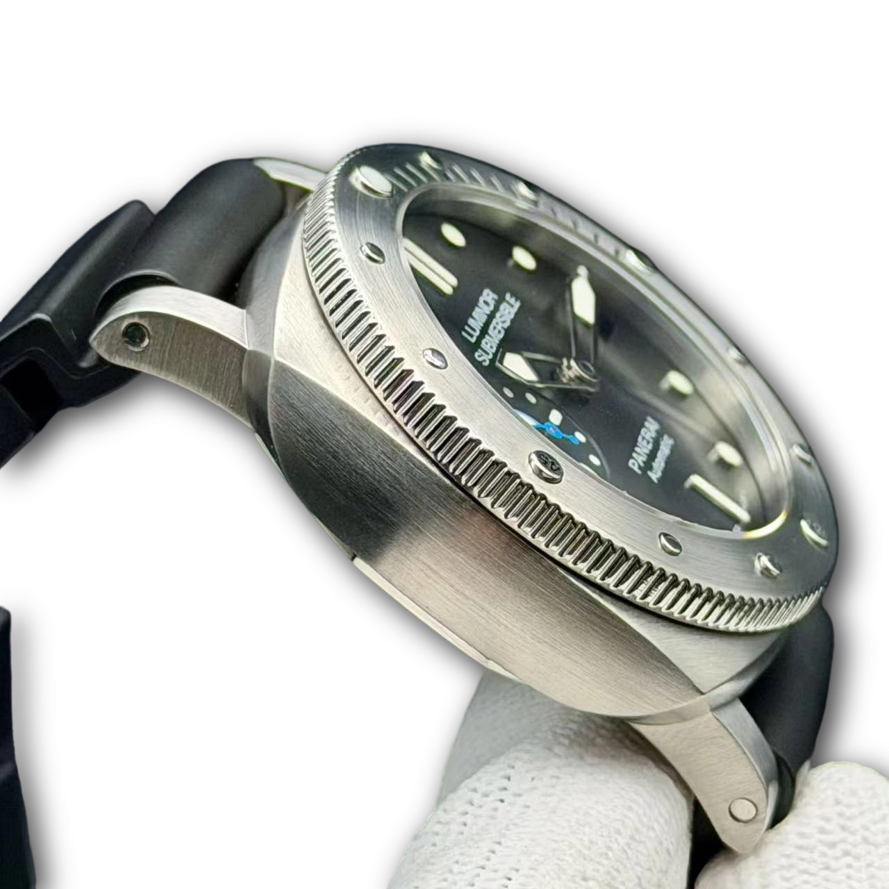 Panerai PAM00682 detail 4