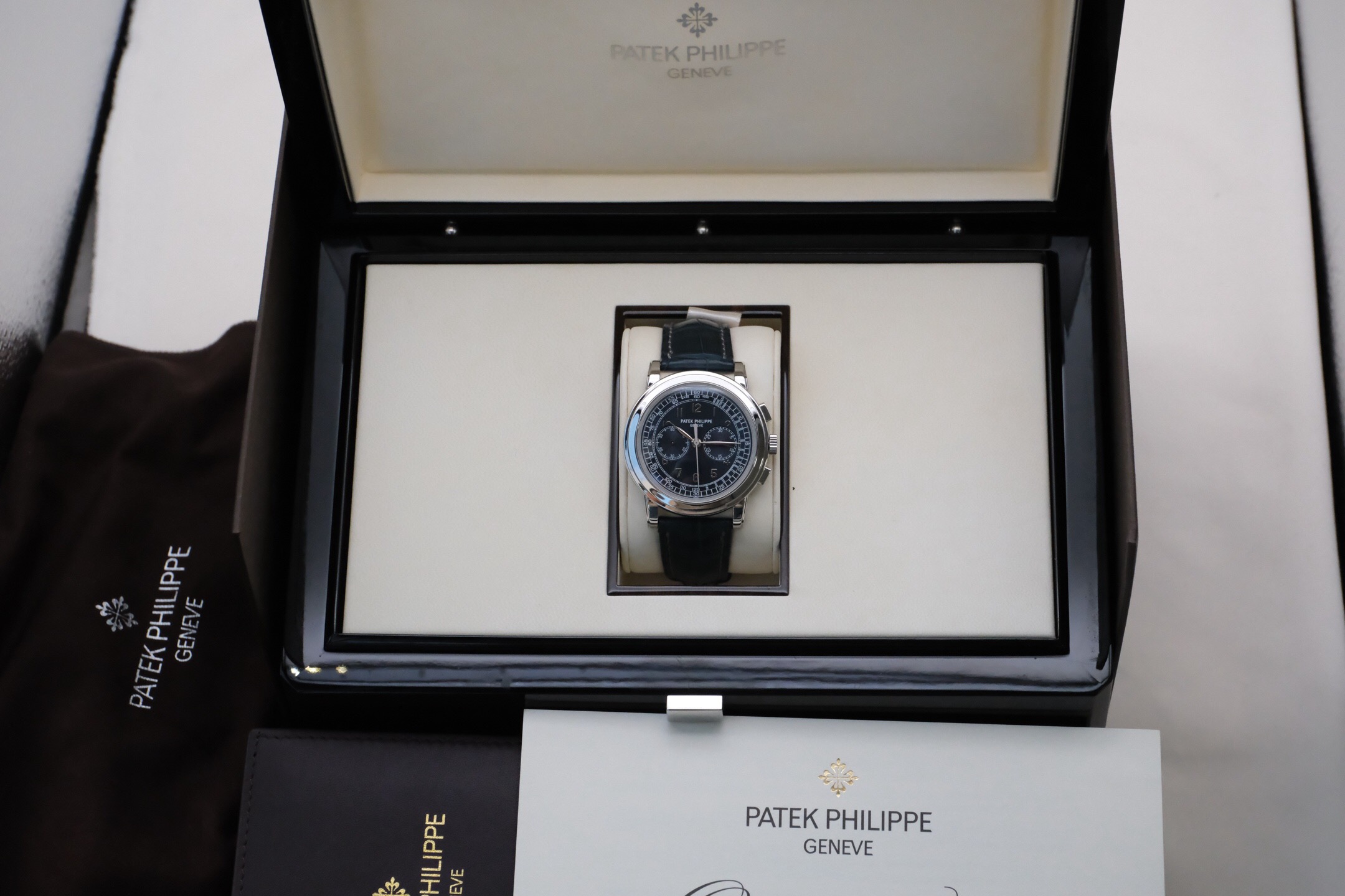 Patek Philippe 5070P-001 detail 6