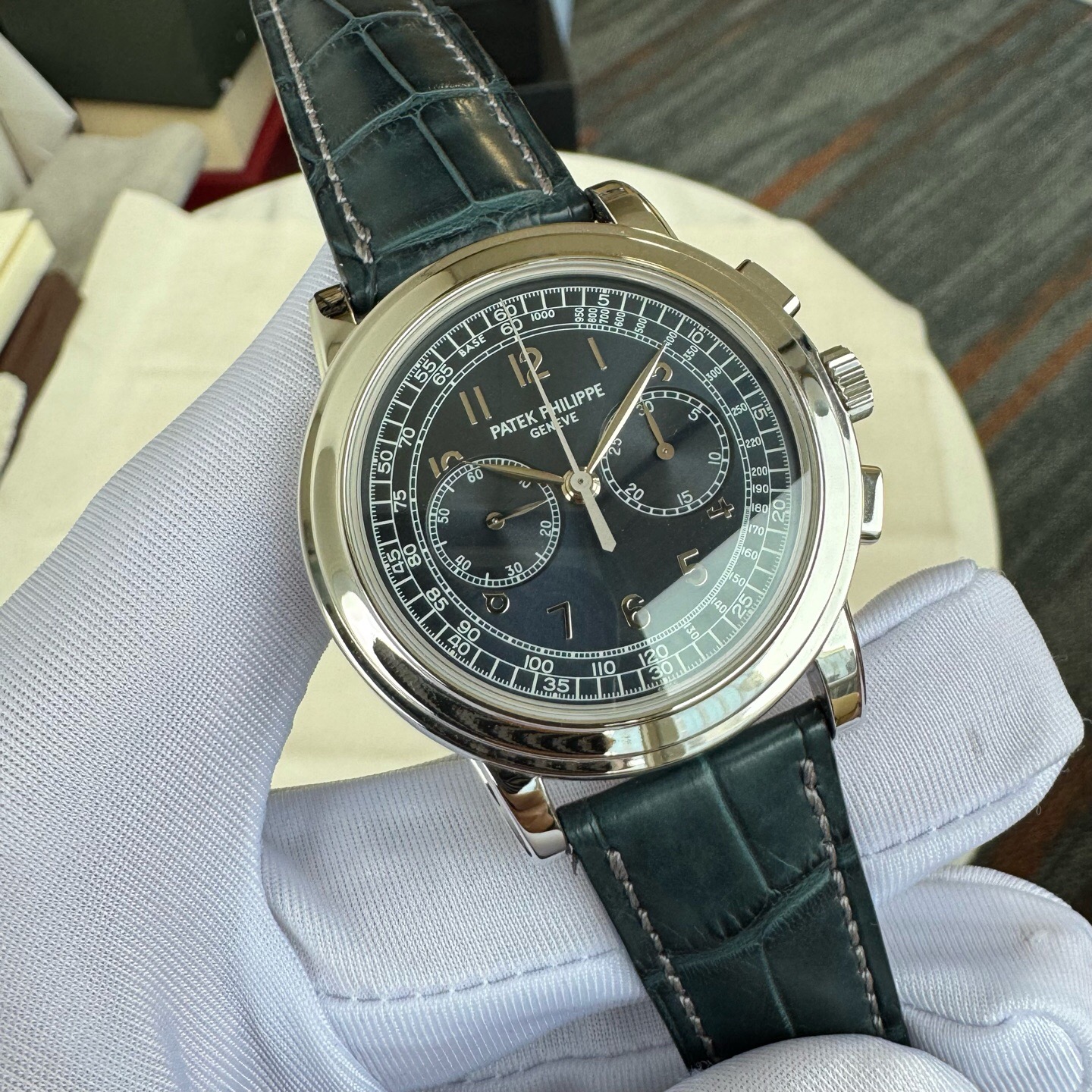 Patek Philippe 5070P-001 detail 2