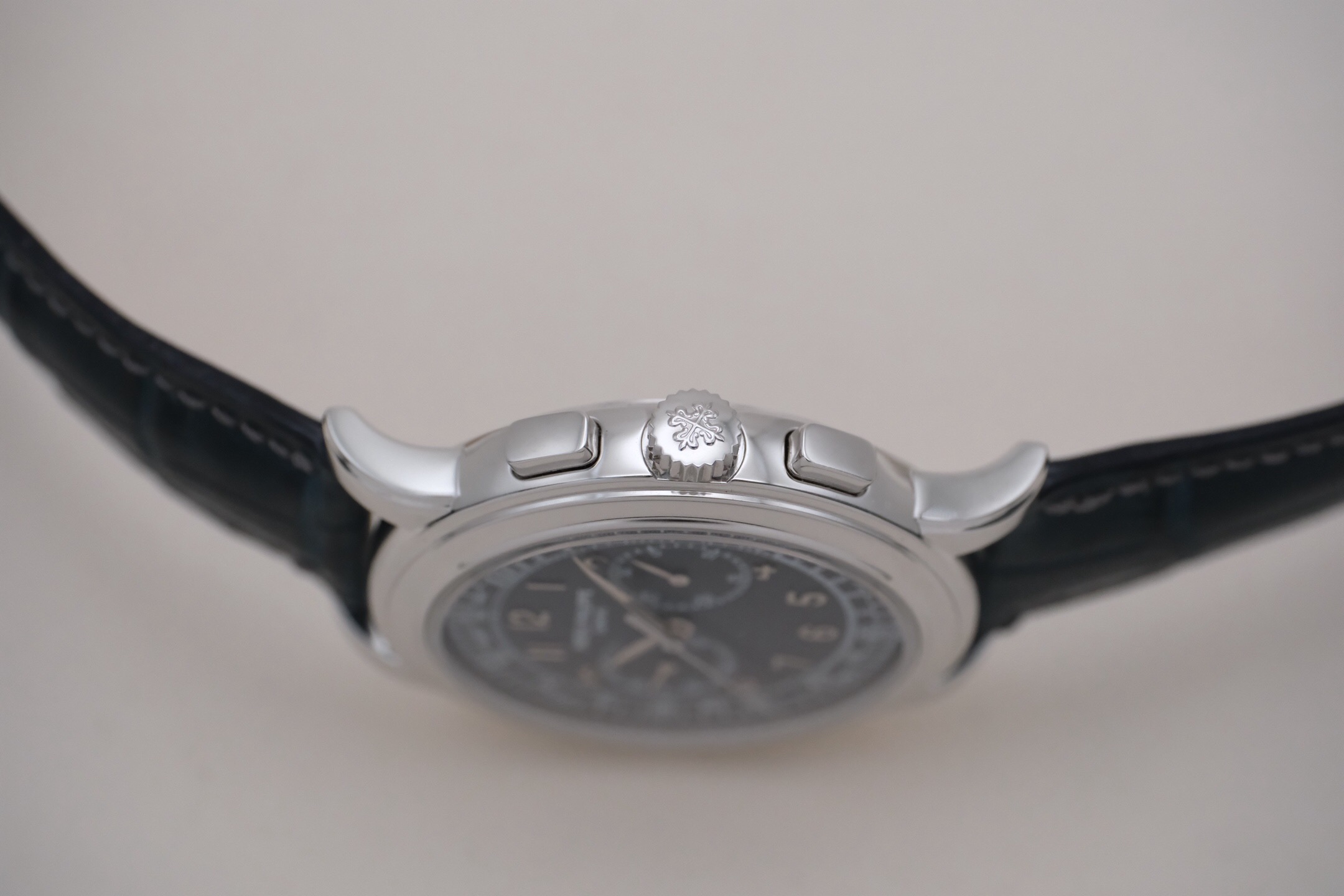 Patek Philippe 5070P-001 detail 4