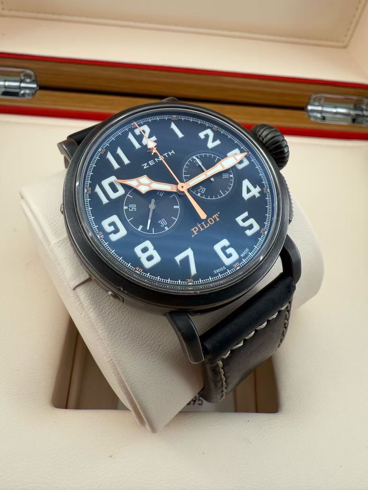 Zenith 11.2432.4069 / 21.C900 detail 1