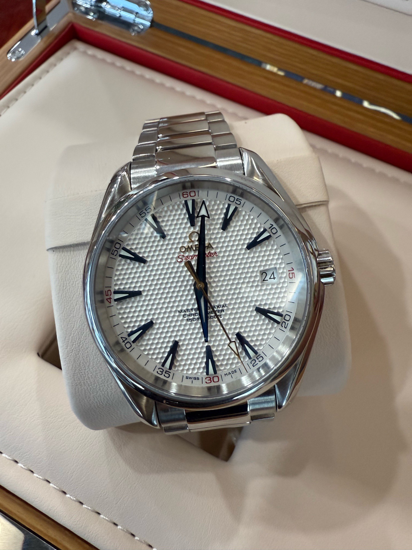 Omega 231.10.42.21.02.005