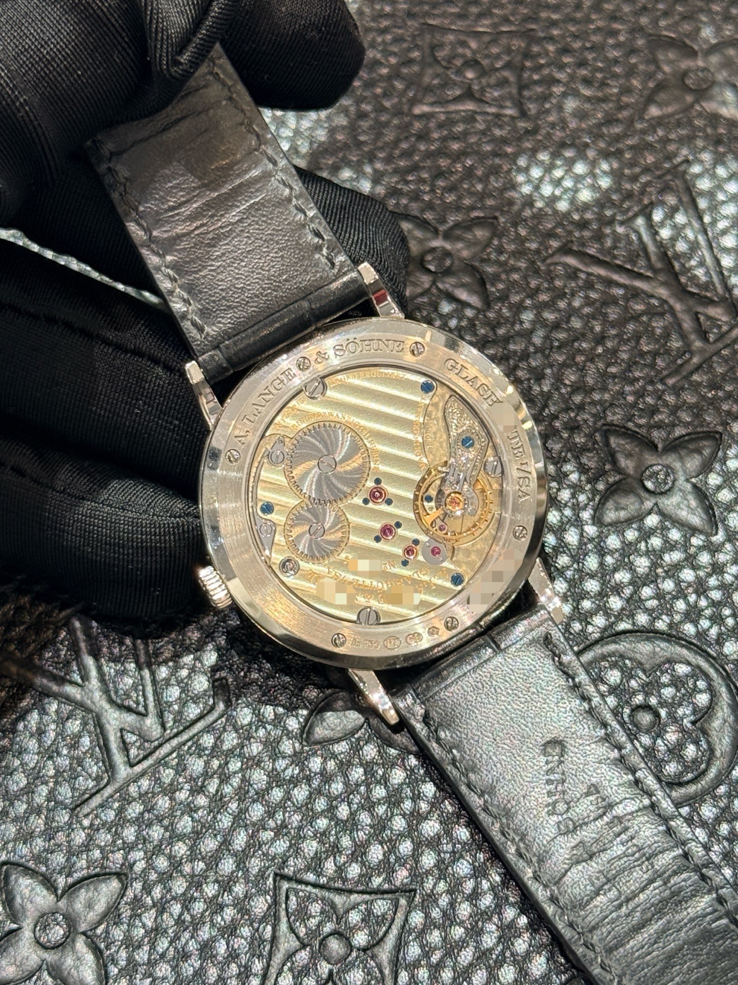 A. Lange & Söhne 201.027 detail 3