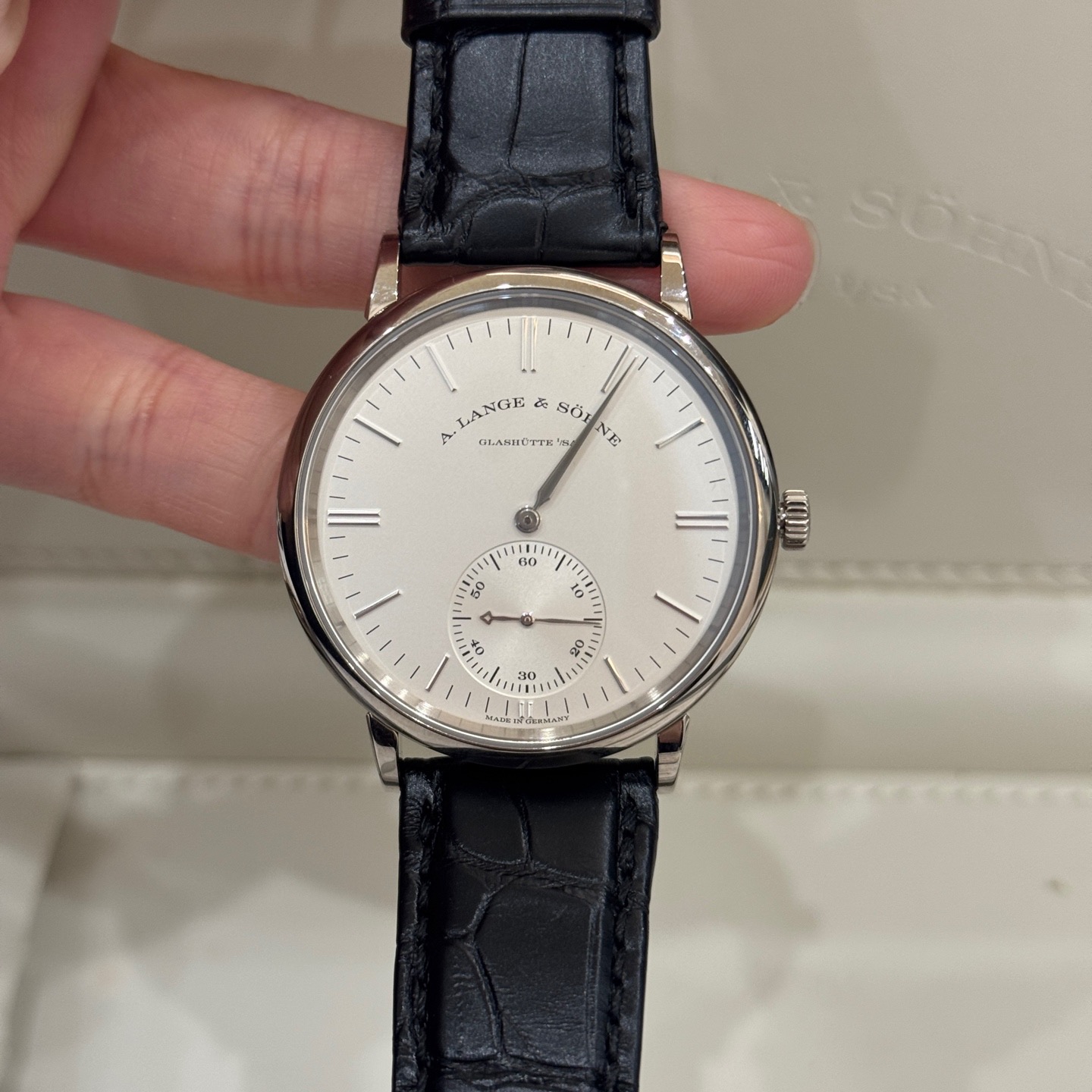 A. Lange & Söhne 380.027 detail 1