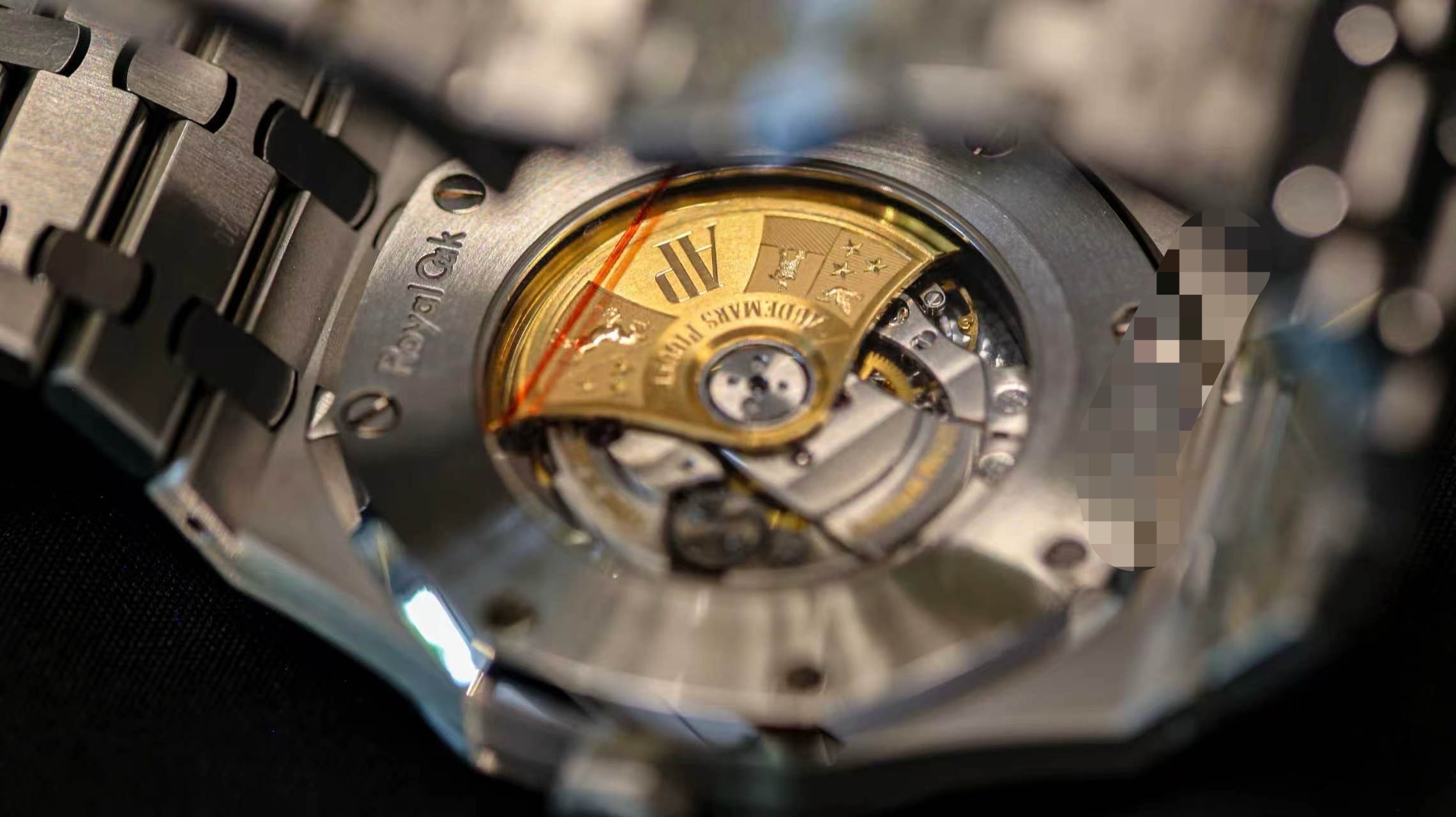 Audemars Piguet 15400ST.OO.1220ST.01 detail 4