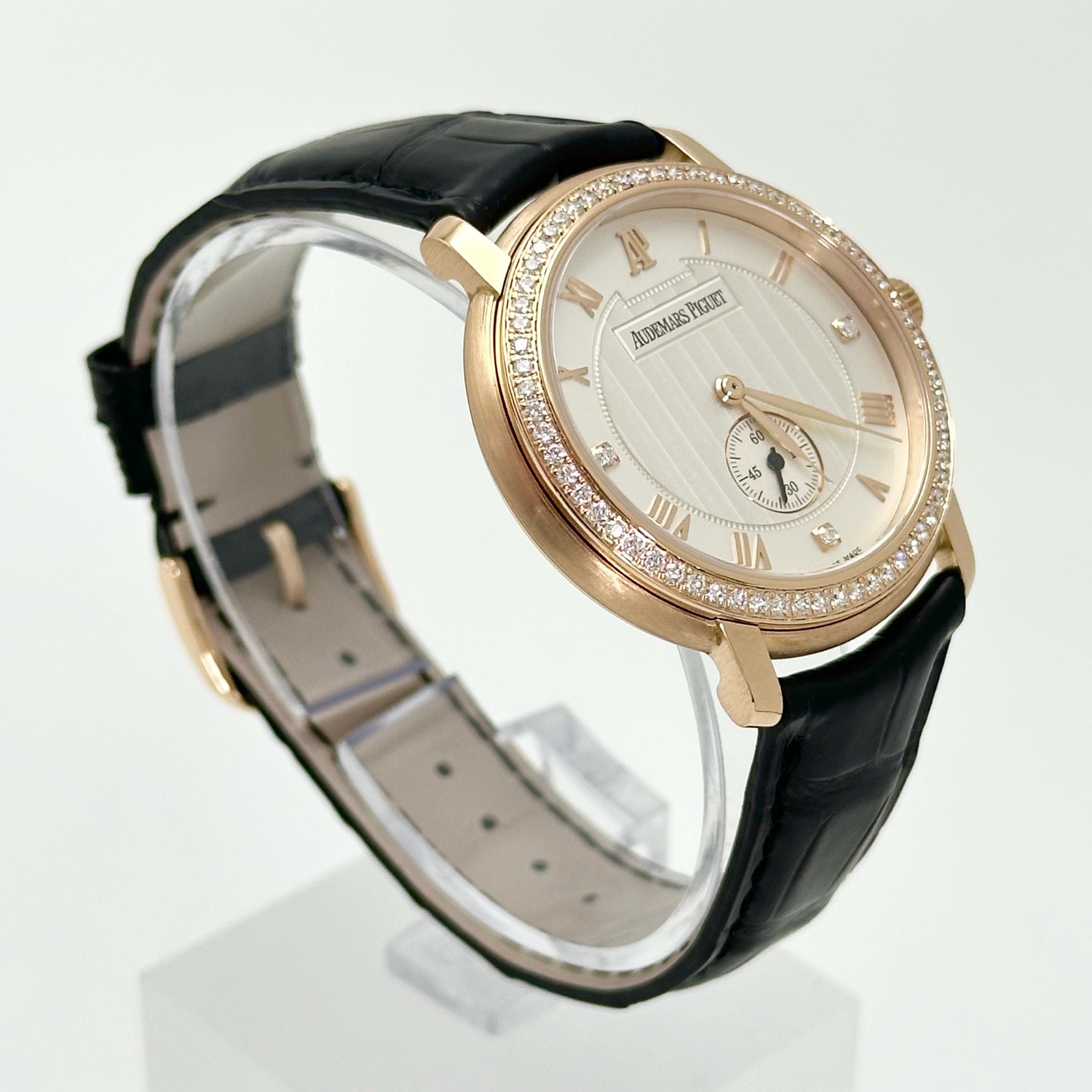 Audemars Piguet 15103OR.ZZ.A001CR.01 detail 1