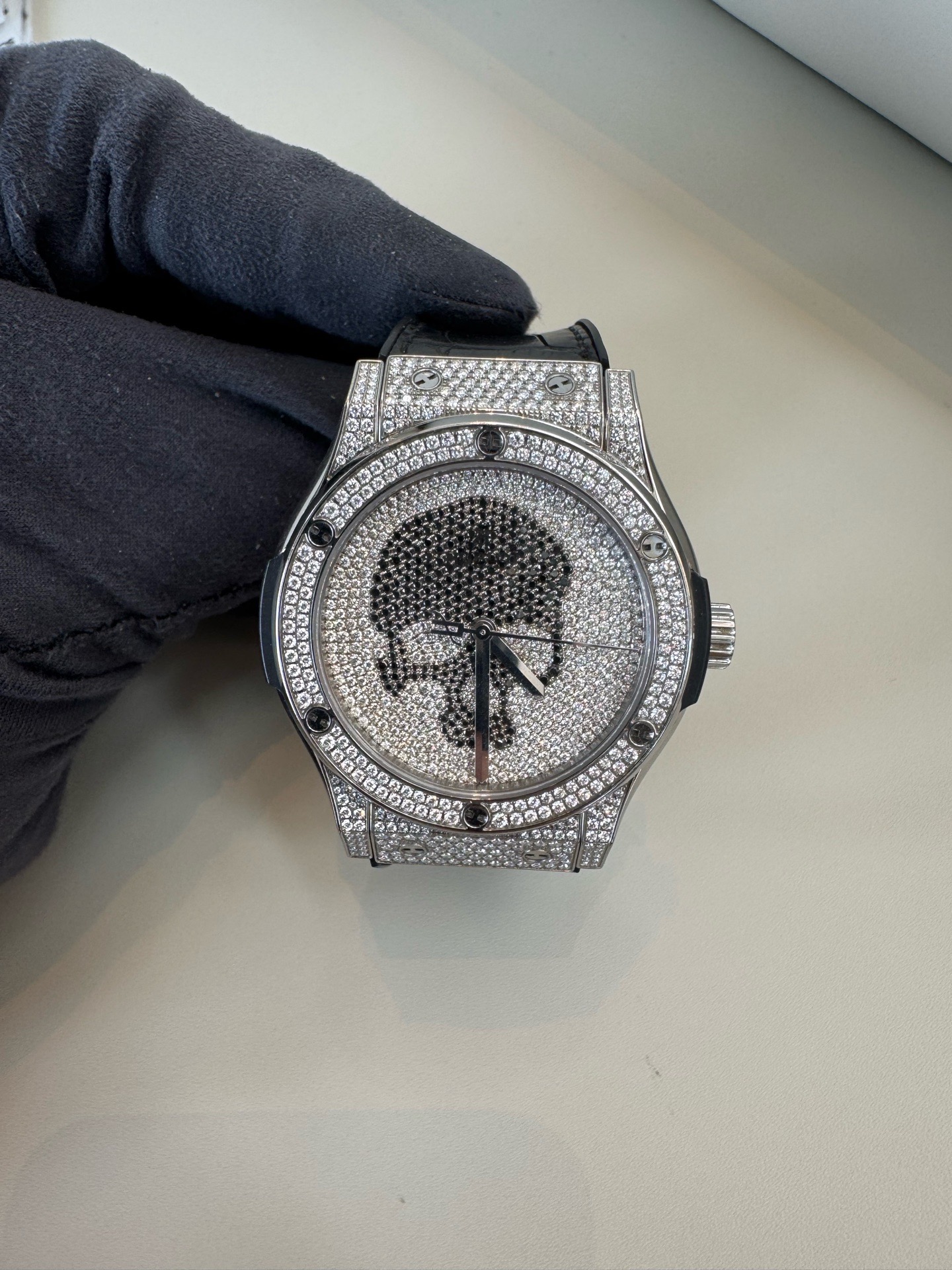 Hublot 542.NX.9000.LR.1704.SKULL