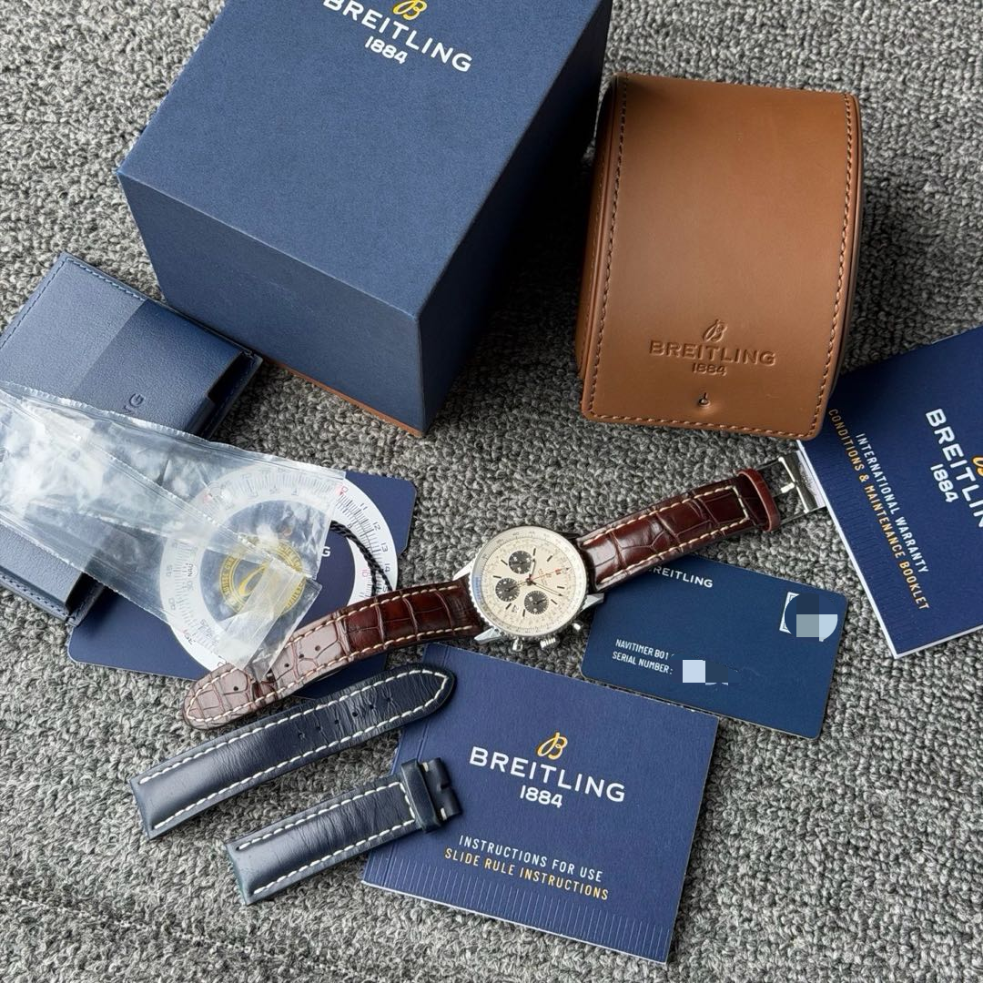 Breitling AB0121211G1P1 detail 6
