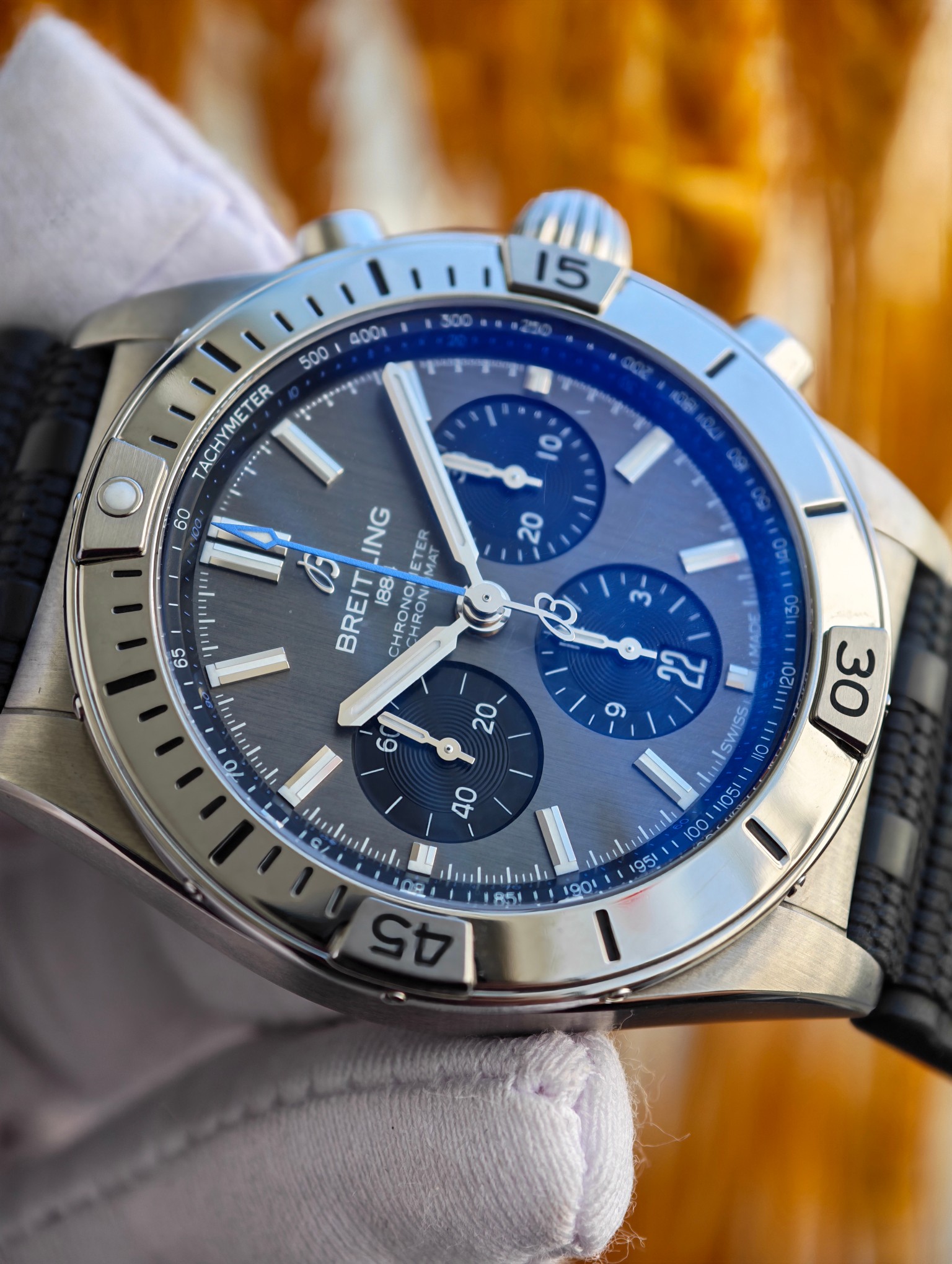 Breitling EB0134101M1S1 detail 1