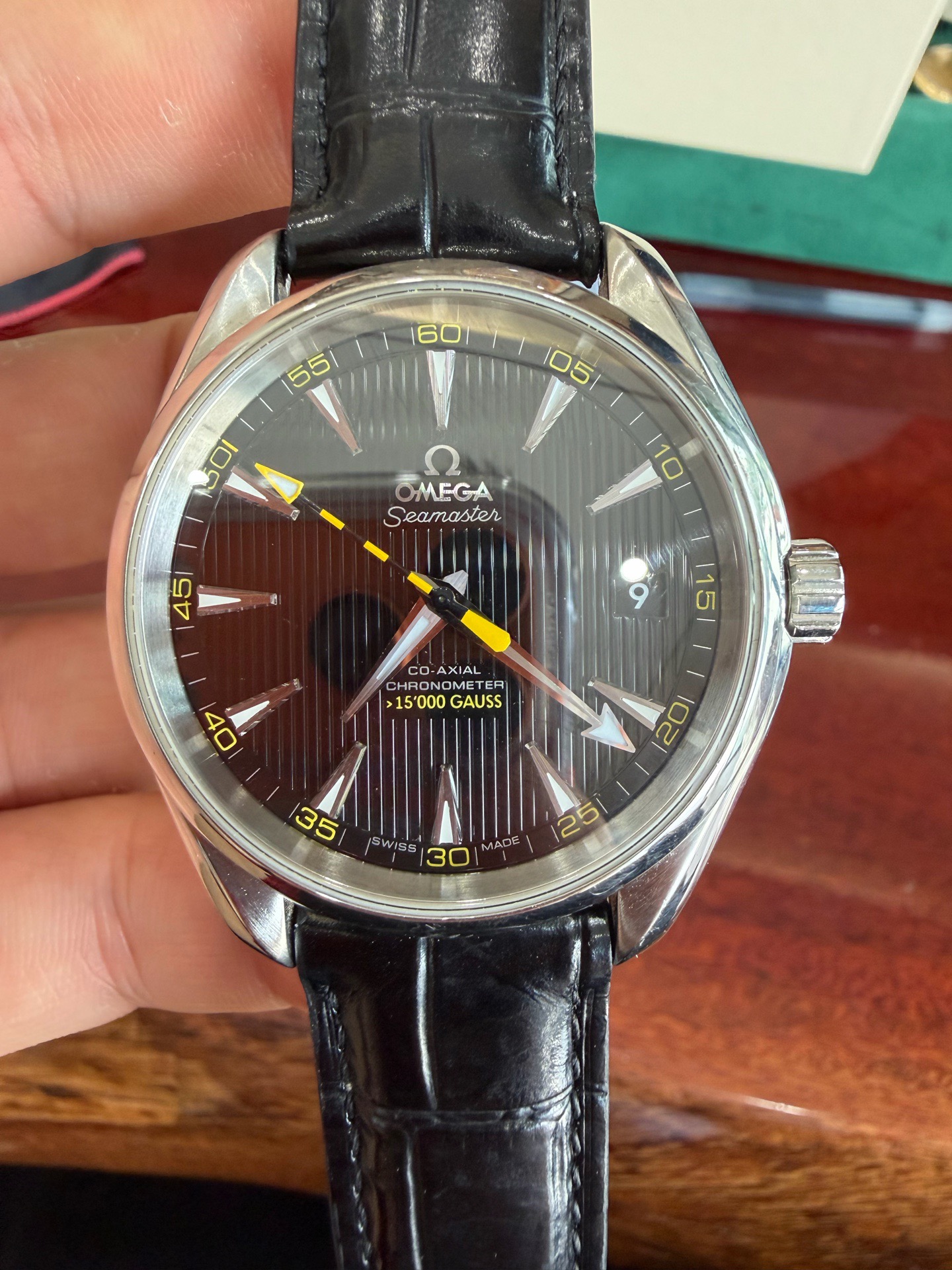Omega 231.12.42.21.01.001