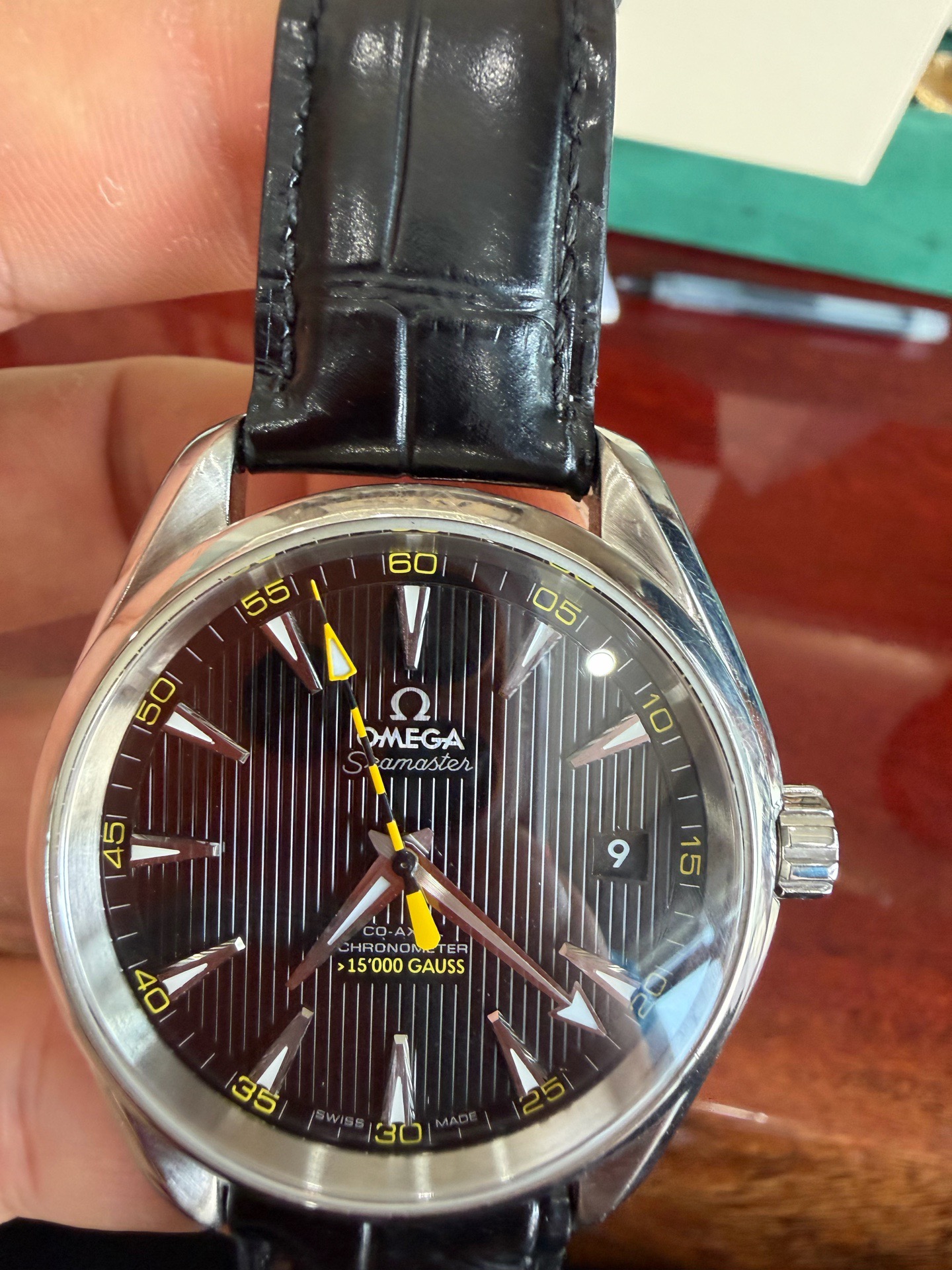 Omega 231.12.42.21.01.001 detail 4