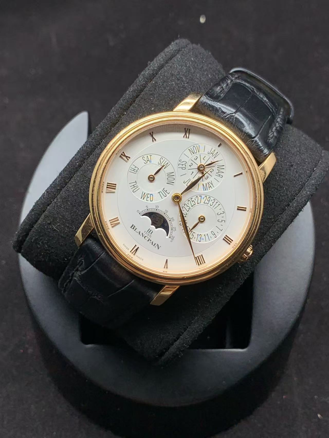 Blancpain 6057-3642-55B detail 1