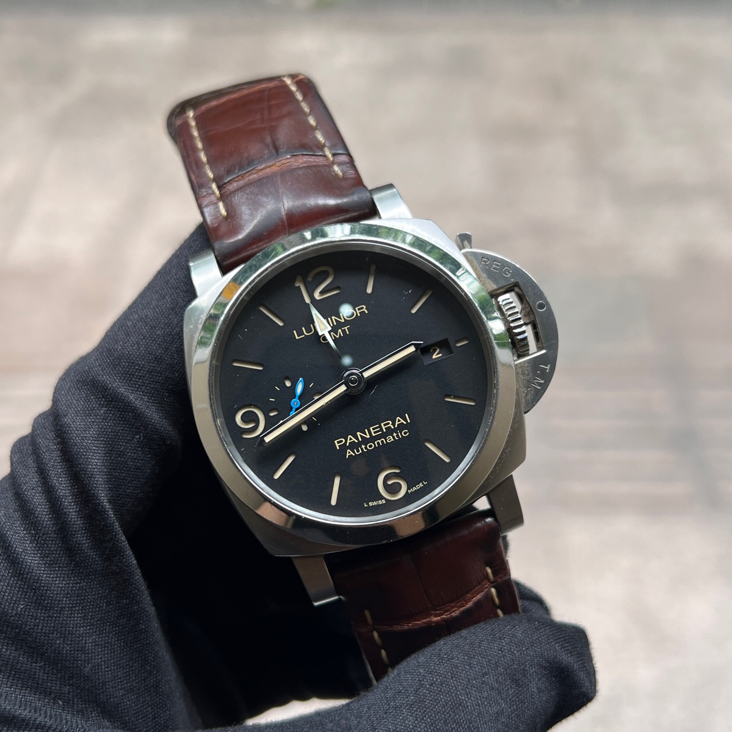 Panerai PAM01320 detail 7