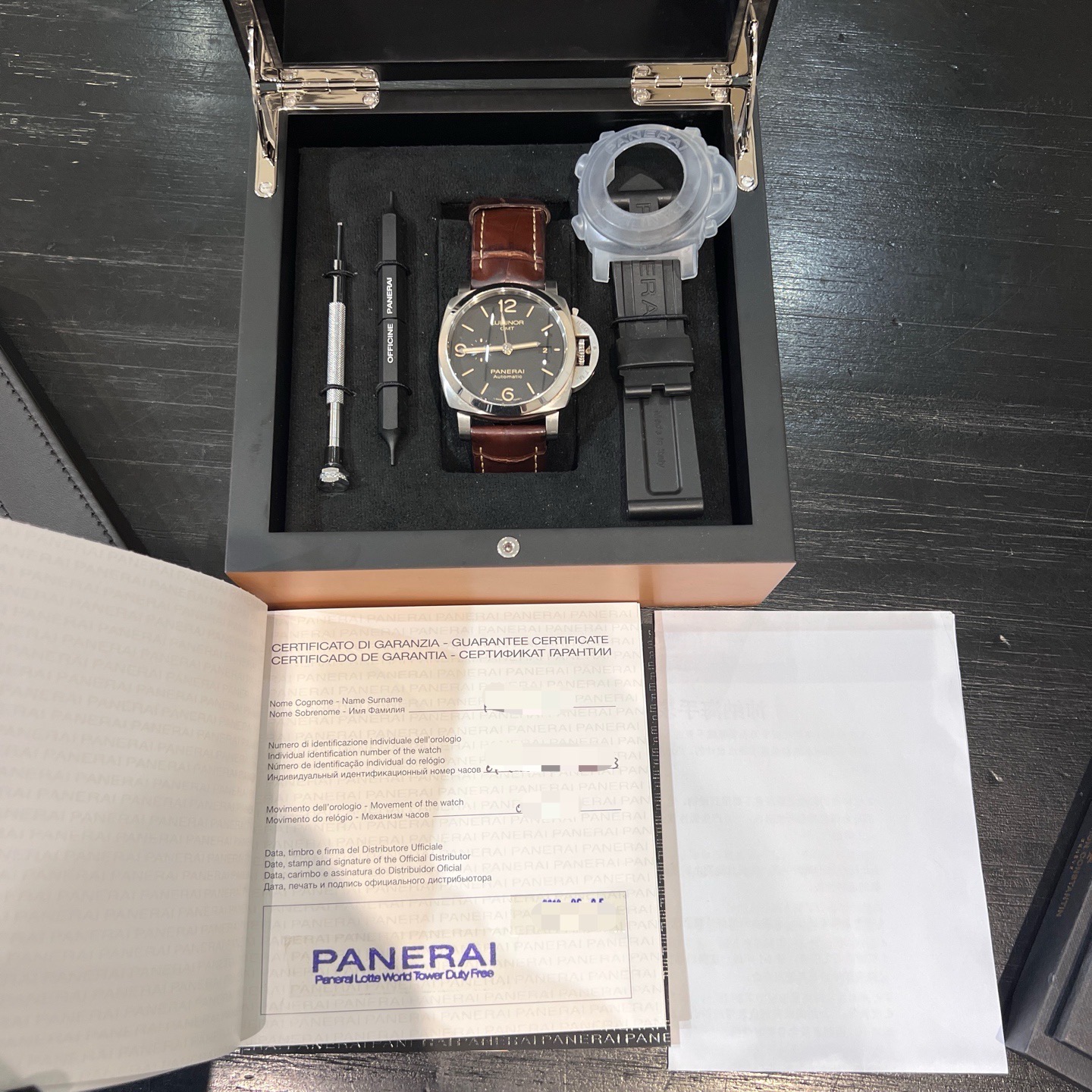 Panerai PAM01320 detail 8