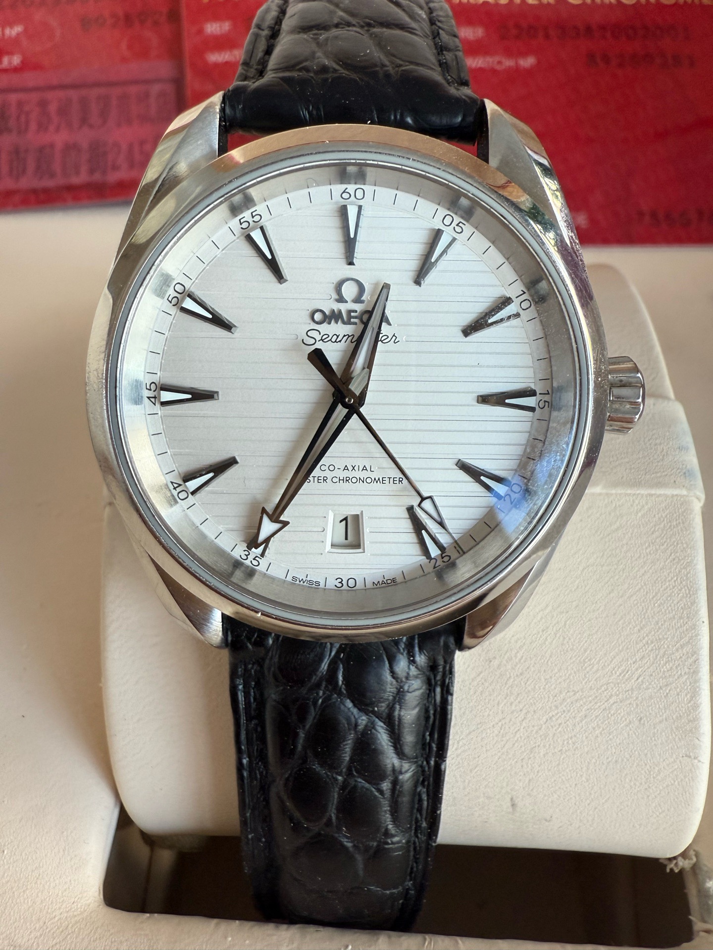 Omega 220.13.38.20.02.001 detail 3