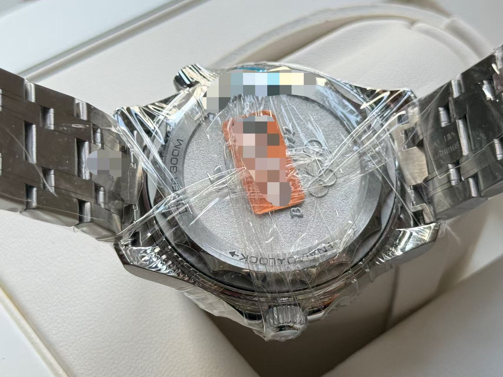 Omega 522.30.42.20.03.001 detail 6