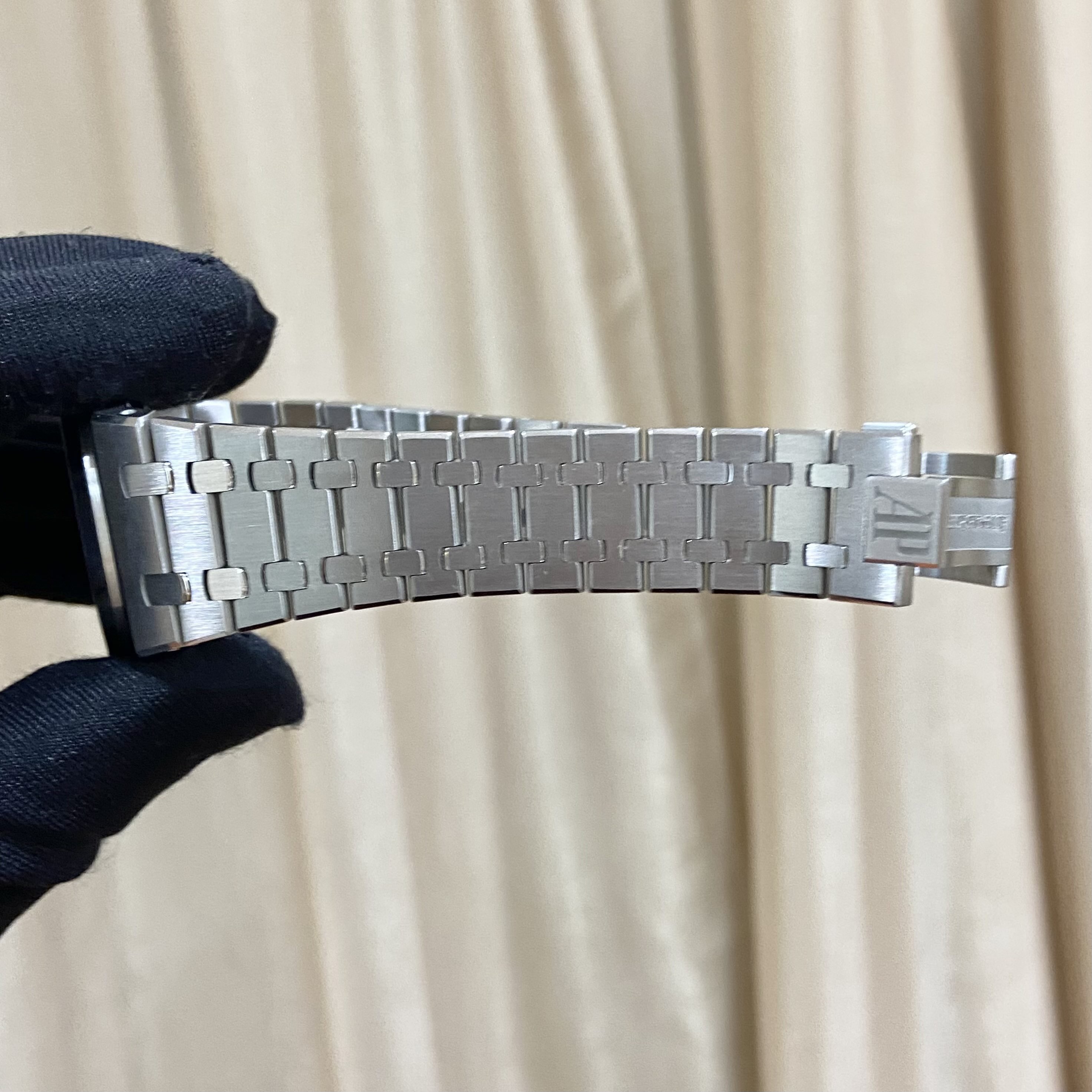Audemars Piguet 15400ST.OO.1220ST.01 detail 6