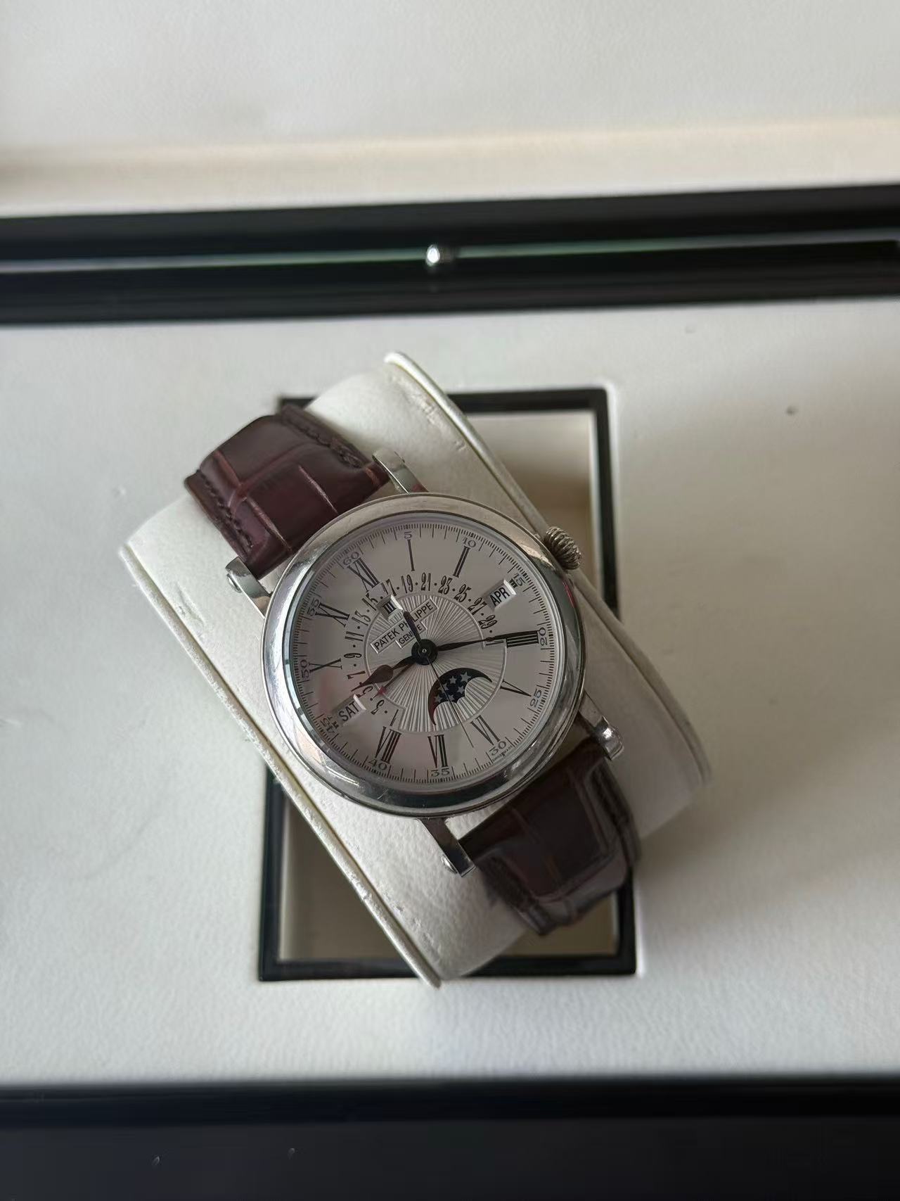 Patek Philippe 5159G-001 detail 2