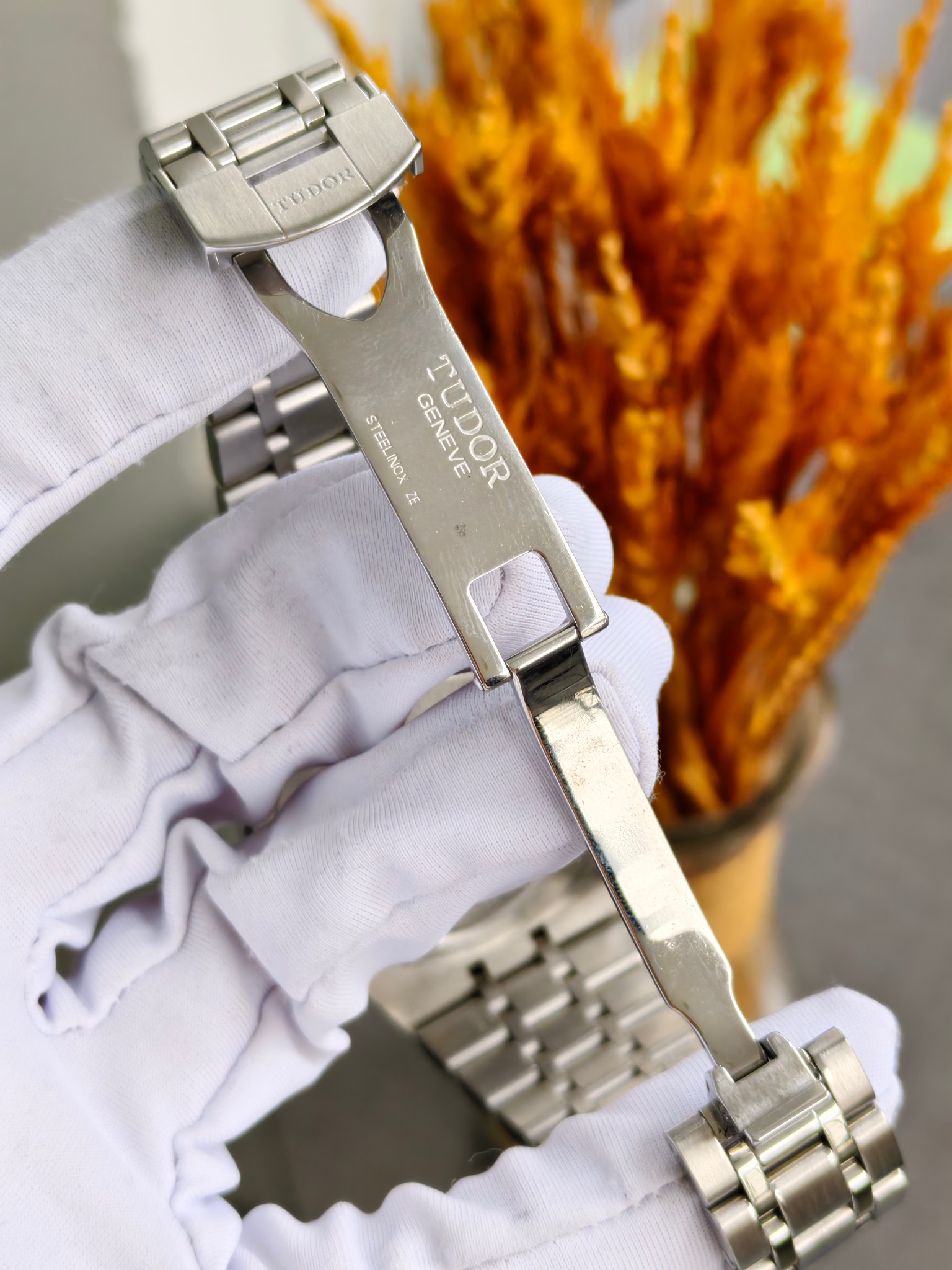 Tudor M28600-0005 detail 5