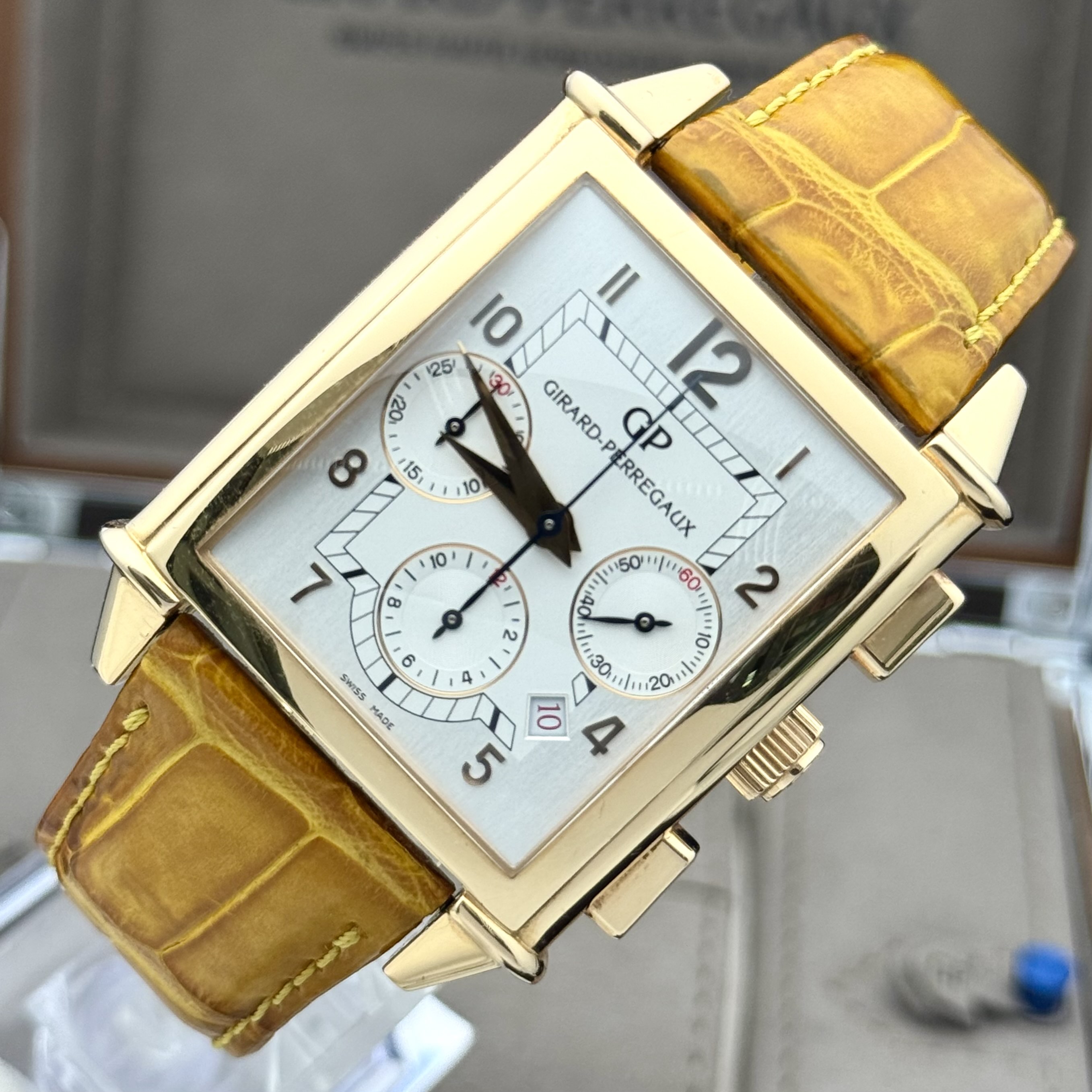 Girard Perregaux 25840-52-111-BAED detail 6