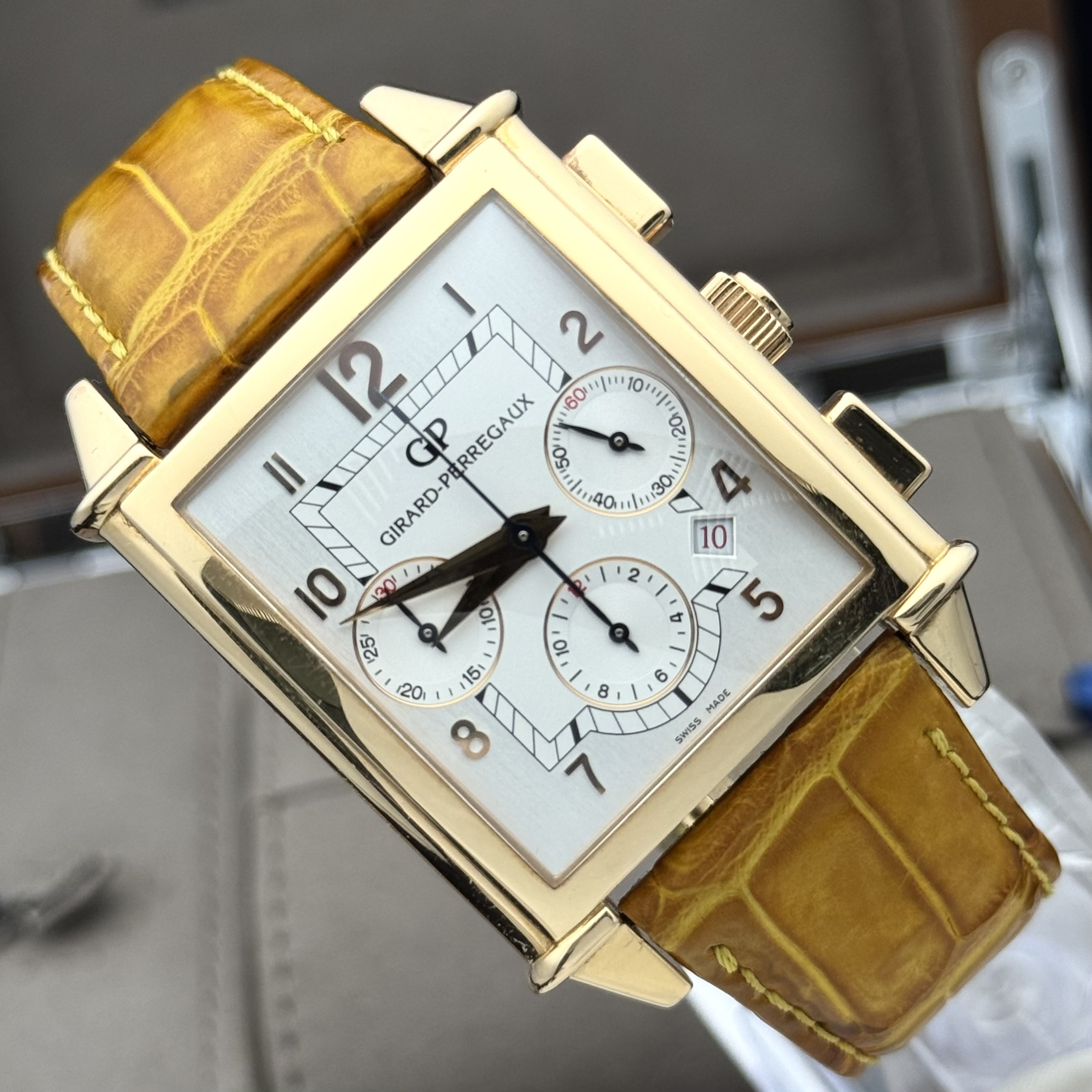 Girard Perregaux 25840-52-111-BAED detail 7