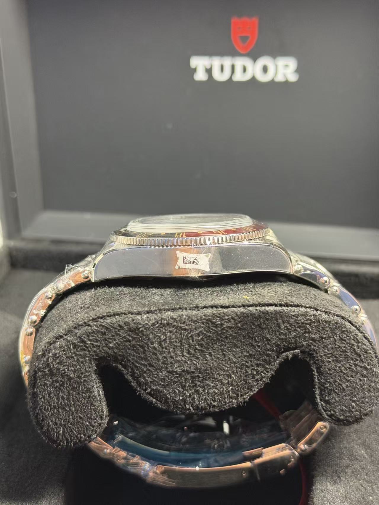 Tudor M7939G1A0NRU-0001 detail 2