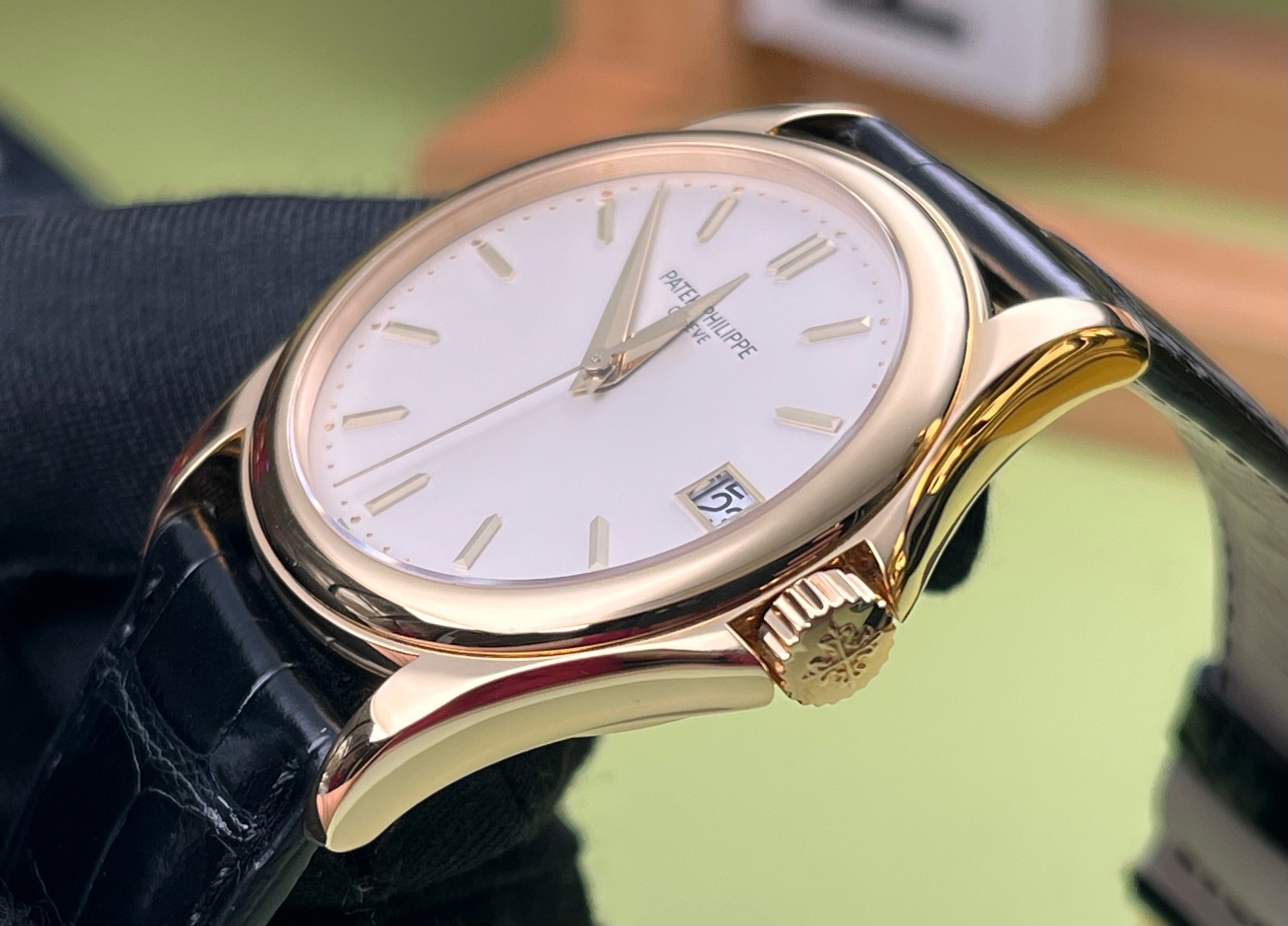 Patek Philippe 5127J-001 detail 5