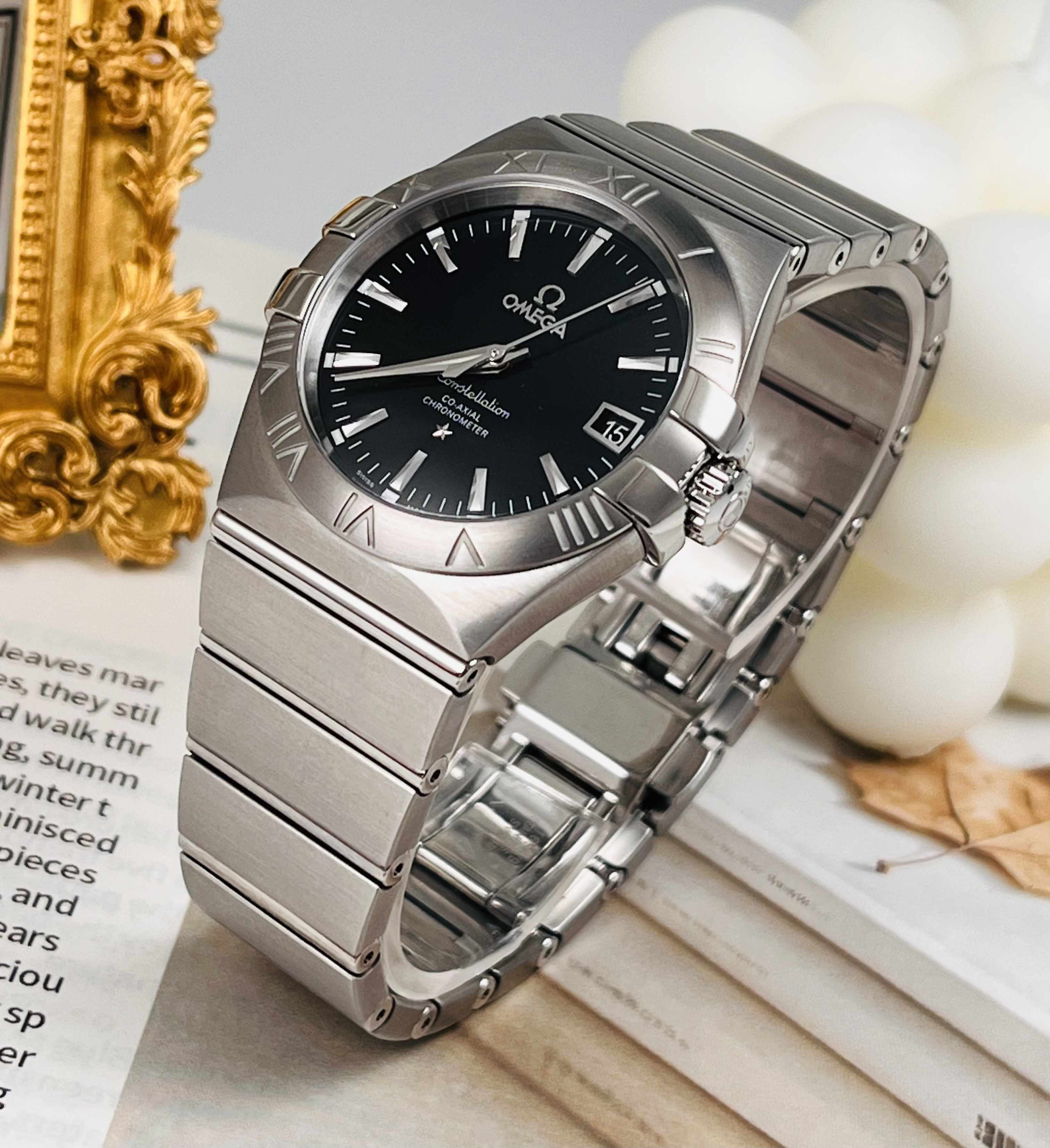 Omega 123.10.35.20.01.001 detail 3