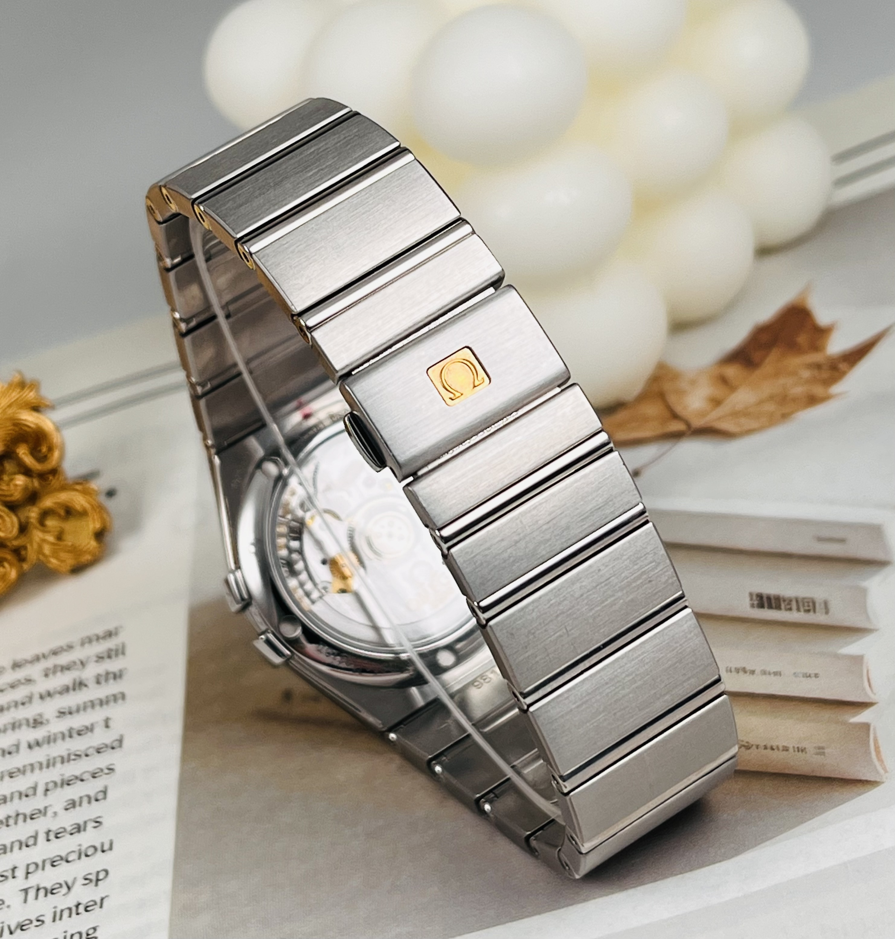 Omega 123.10.35.20.01.001 detail 6