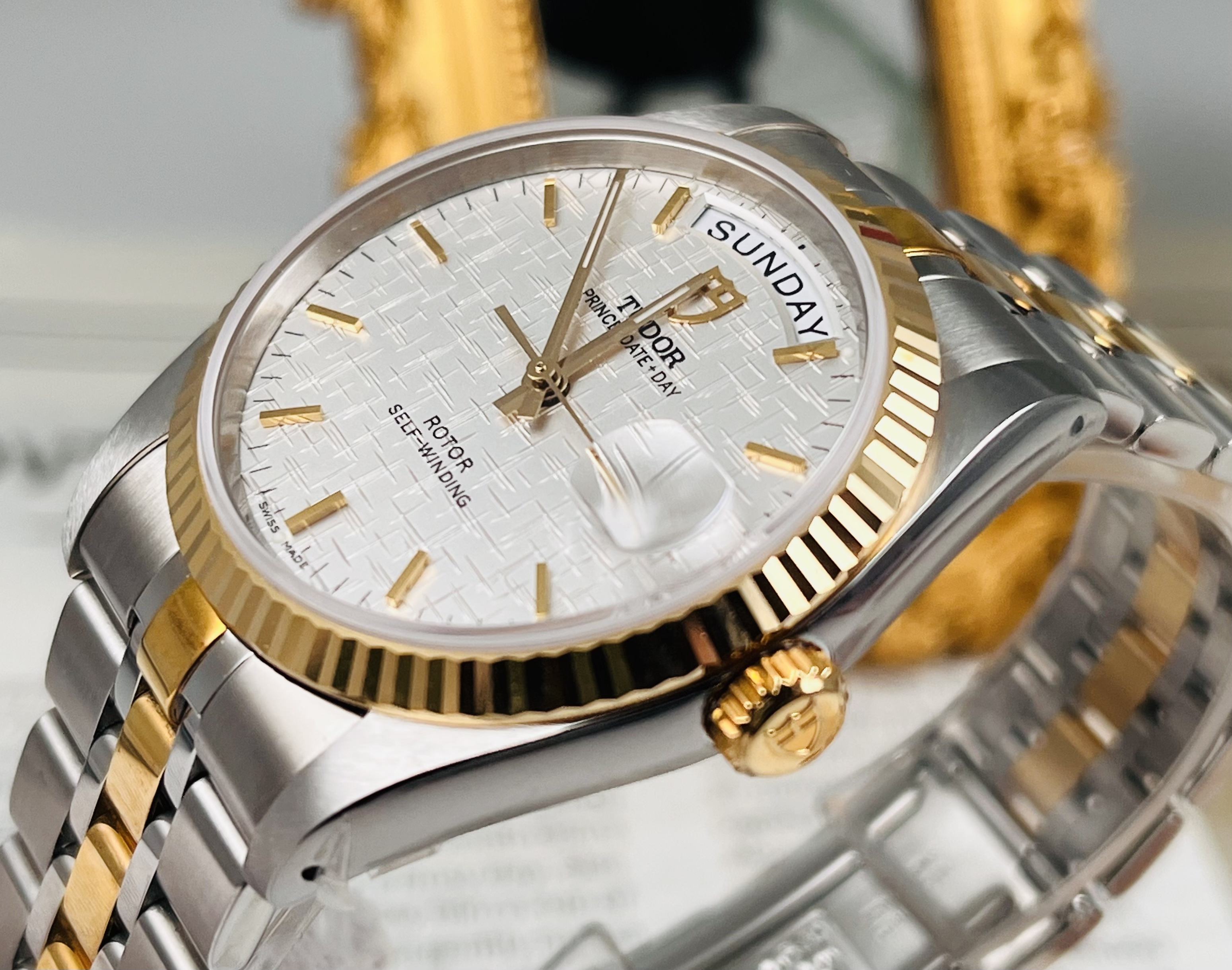 Tudor M76213-0019 detail 1