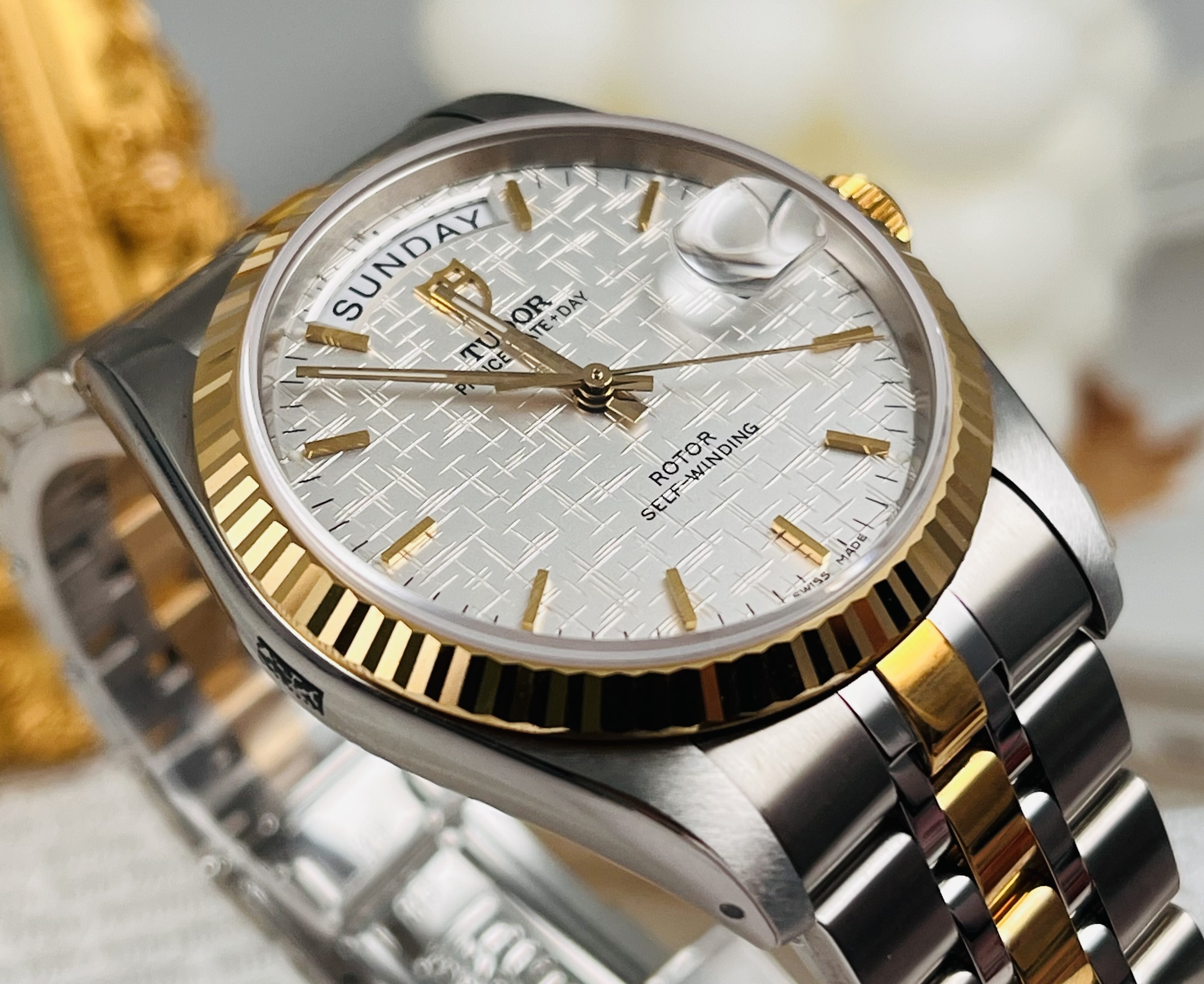 Tudor M76213-0019 detail 2
