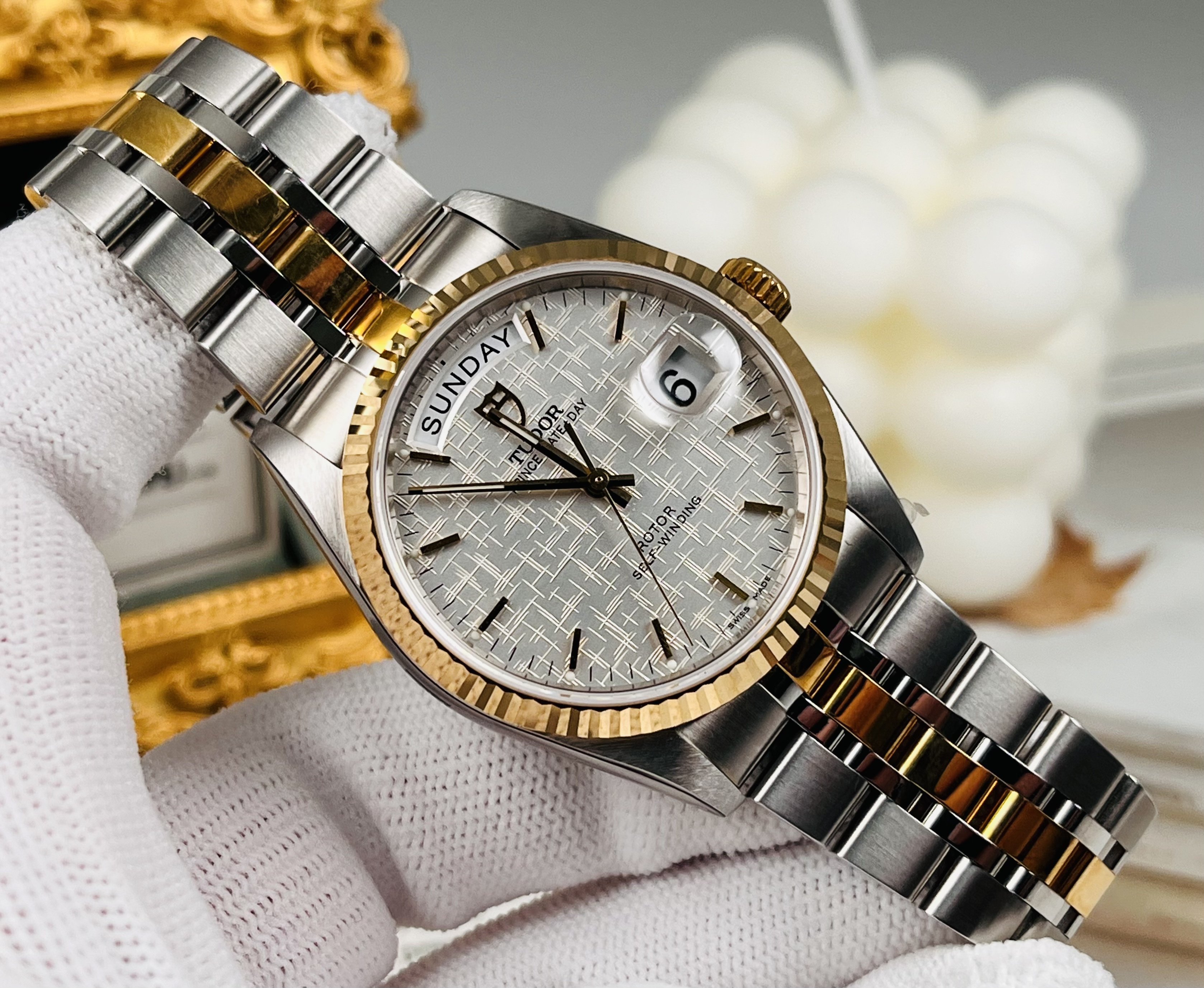 Tudor M76213-0019 detail 3