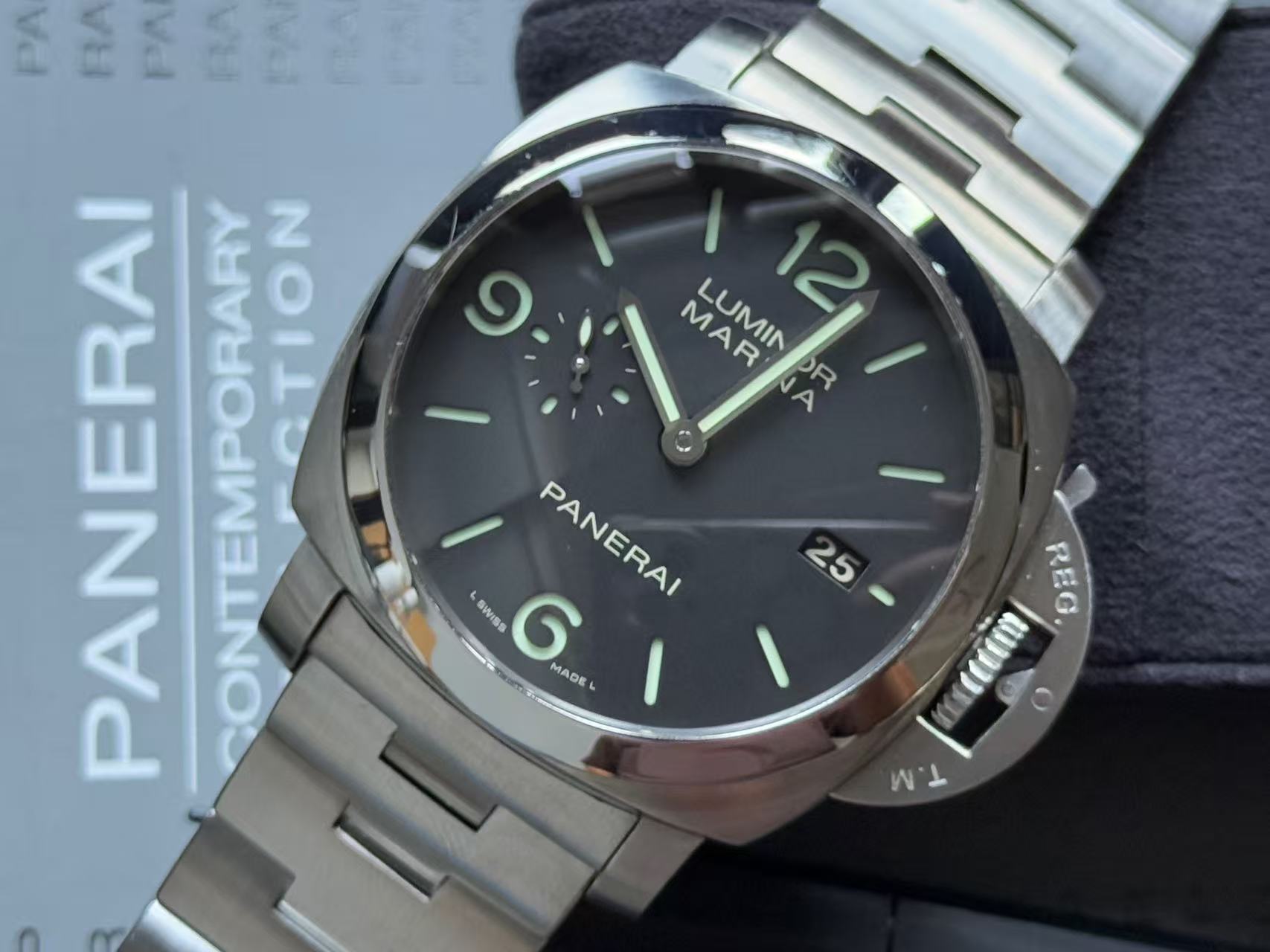 Panerai PAM00328 detail 1