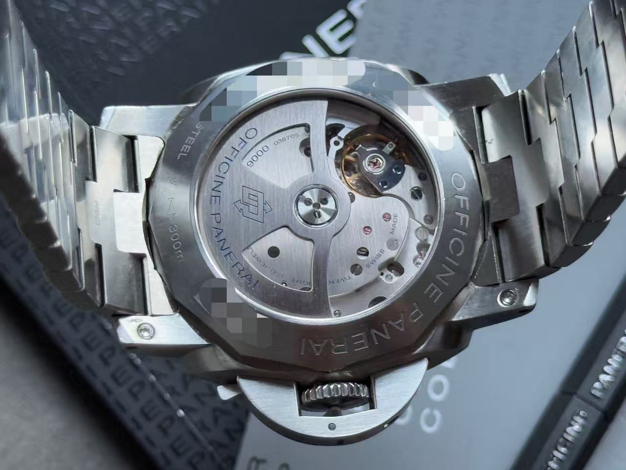Panerai PAM00328 detail 6