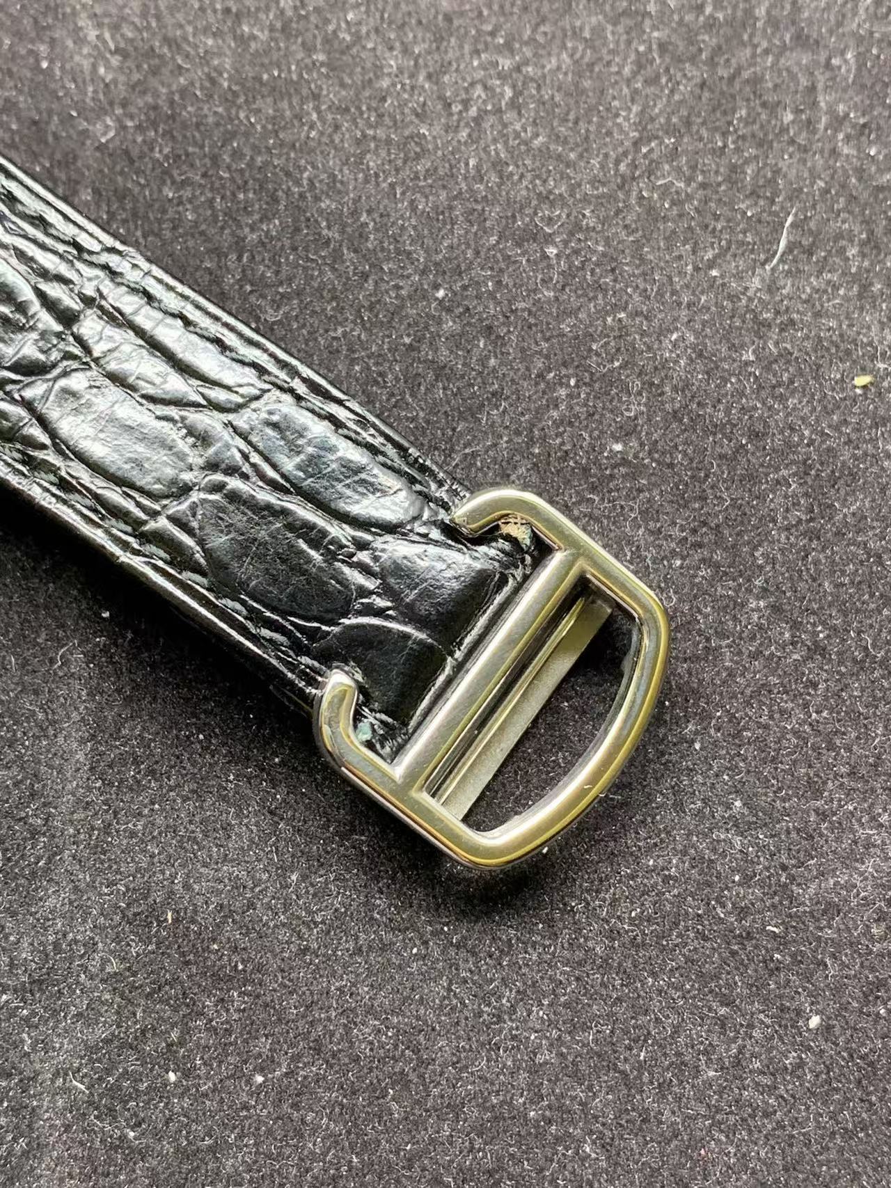 Cartier W7100037 detail 3