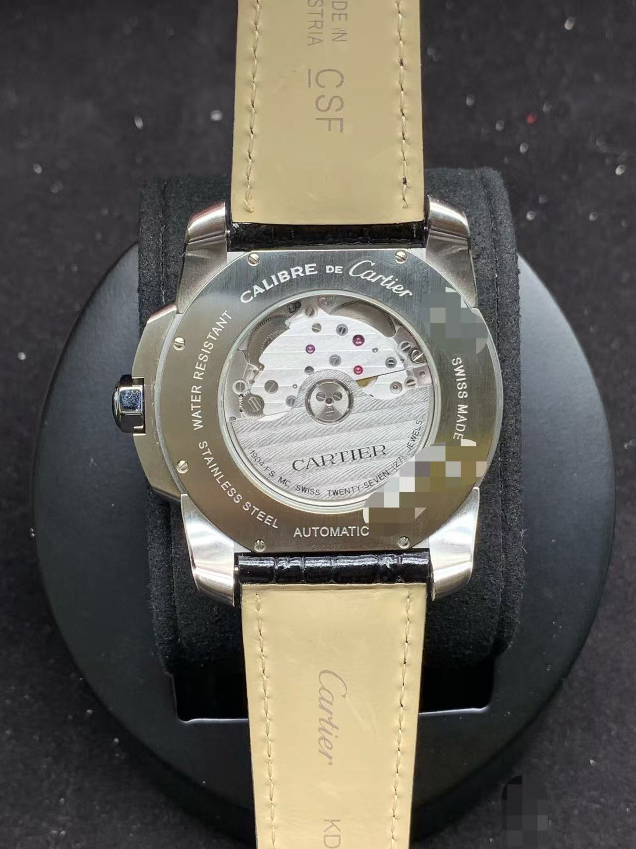Cartier W7100037 detail 4