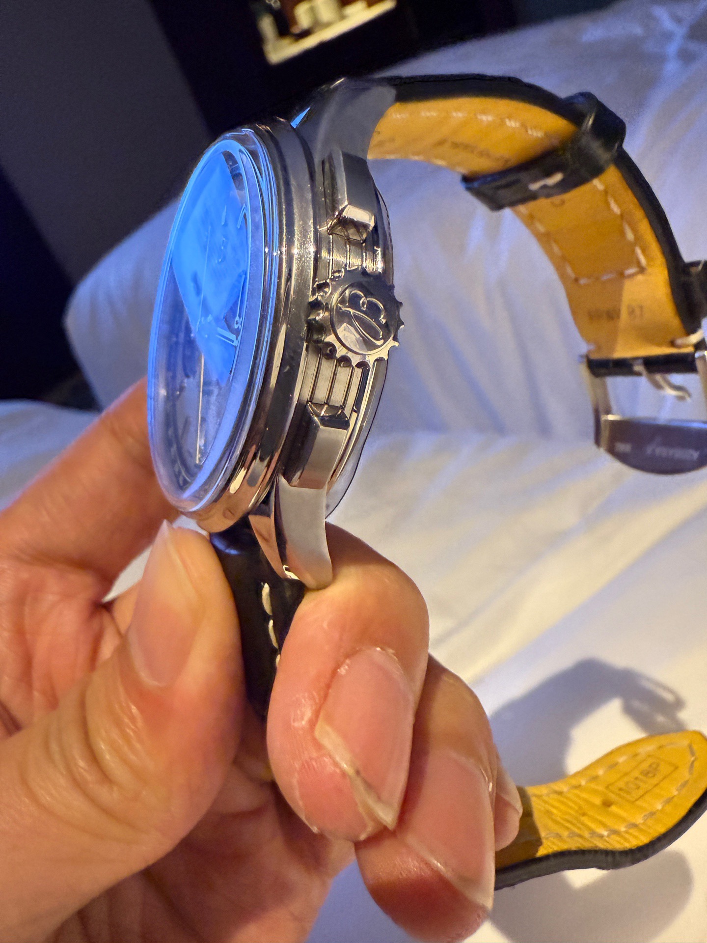 Breitling AB0118221G1P2 detail 3